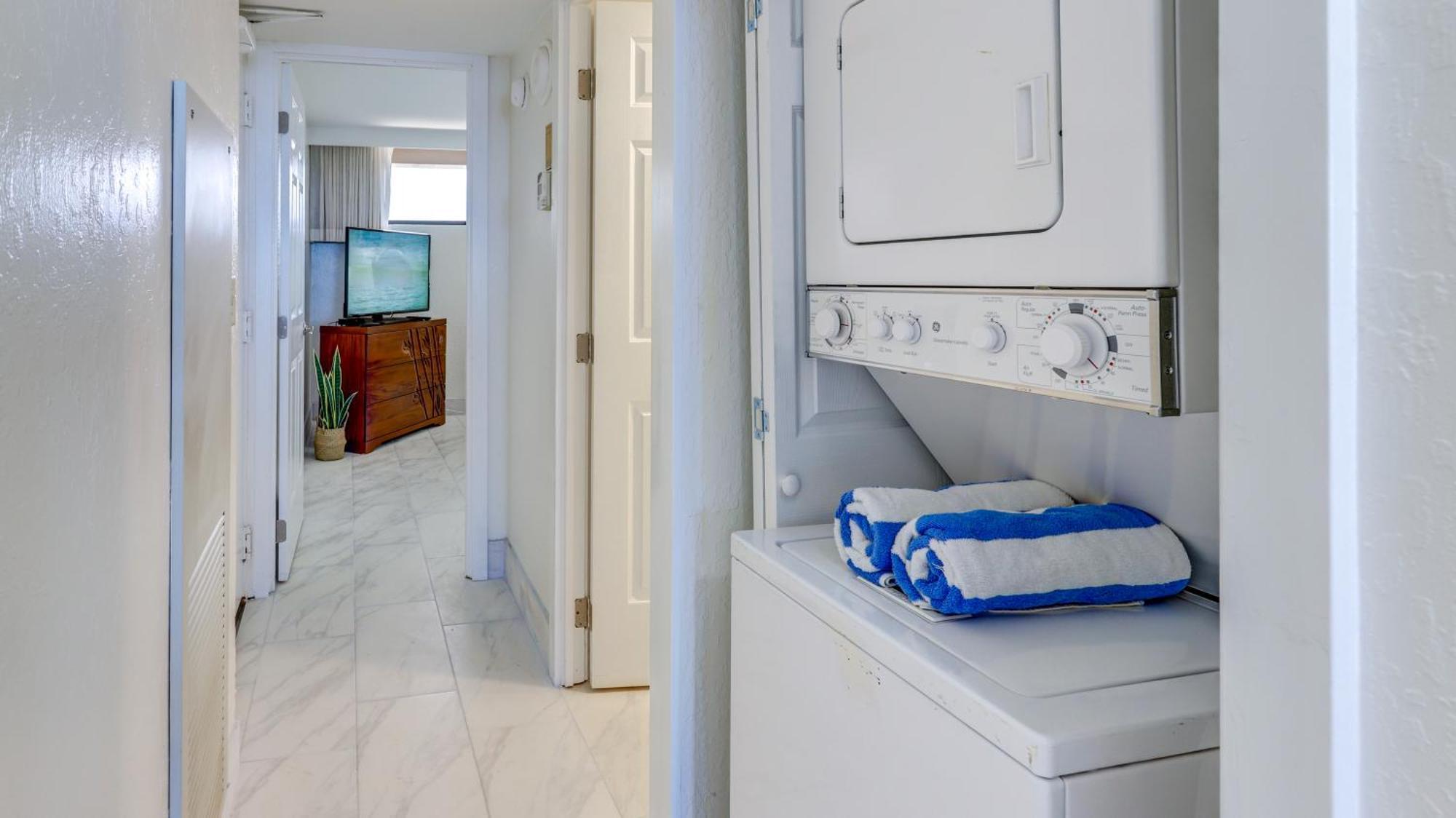 Apartment Maui Westside Presents: Kaanapali Shores 733 Stunning Ocean Views New Listing Lahaina