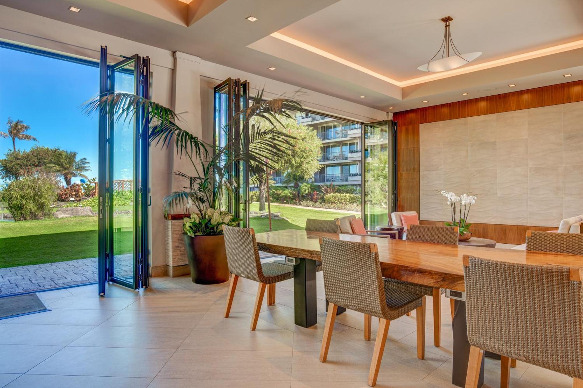 The Whaler 3* Lahaina
