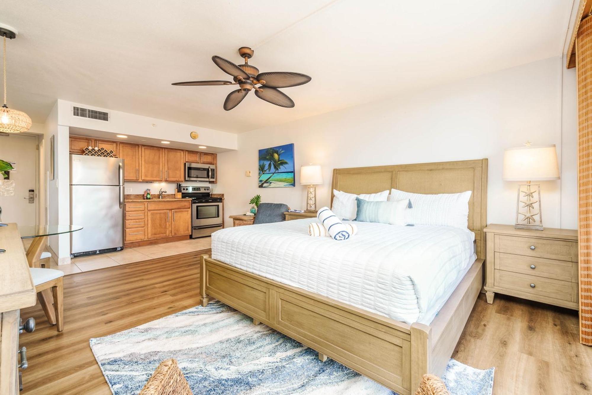 Royal 702 * Kahana