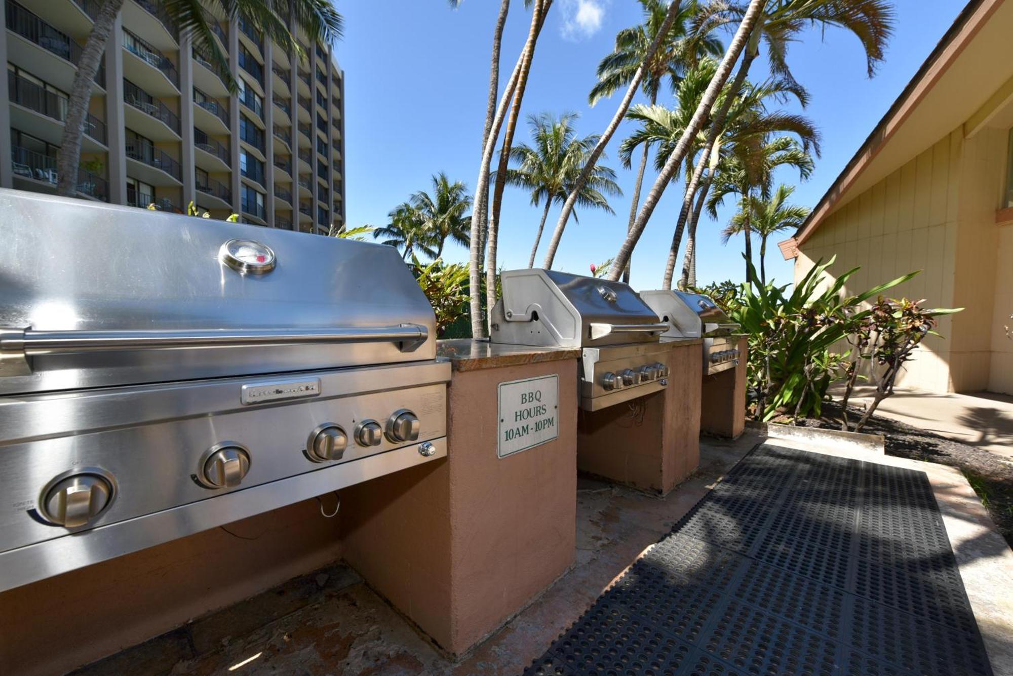 Royal 104 * Kahana