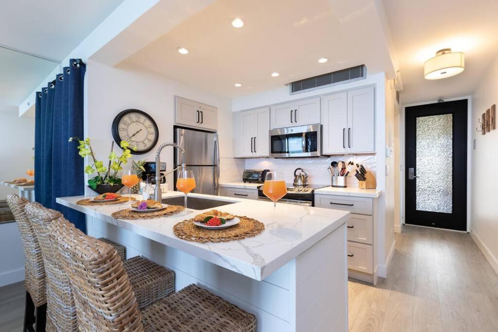 Ocean Views On Maui! Perfect For Honeymooners!! Apartment Kahana