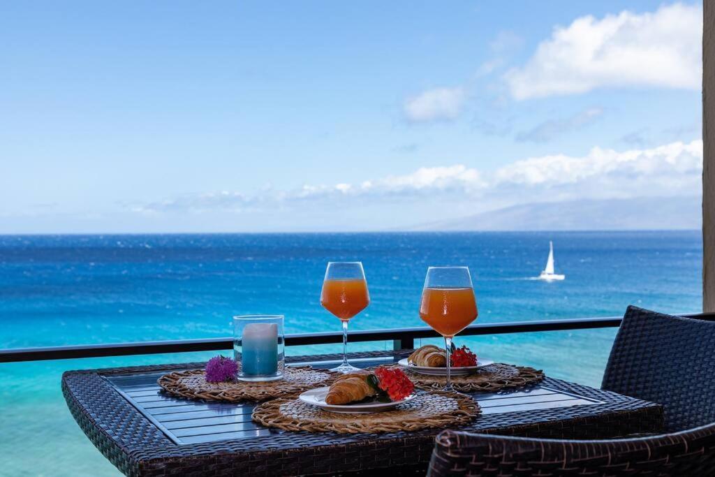 Ocean Views On Maui! Perfect For Honeymooners!!