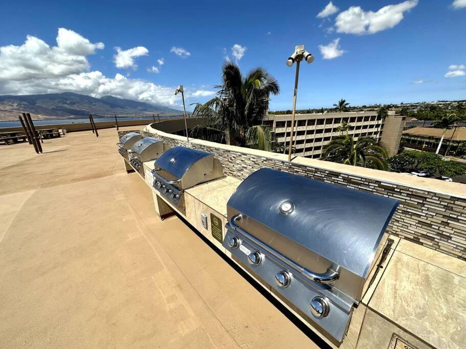 Beautiful Oceanfront, Ac In Each Room, Sleeps 6 Apartment Kihei