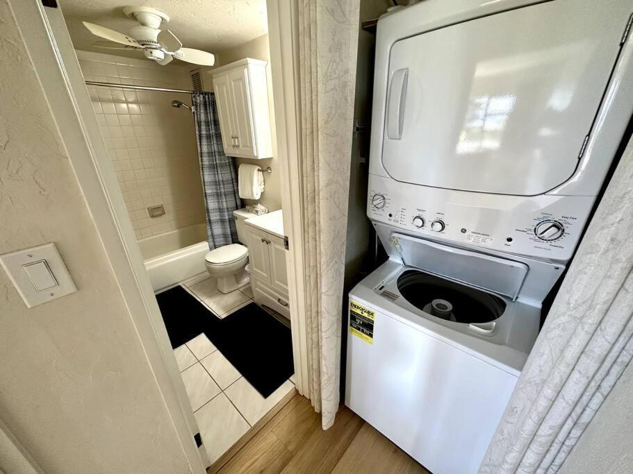 Apartment Beautiful Oceanfront, Ac In Each Room, Sleeps 6 Kihei