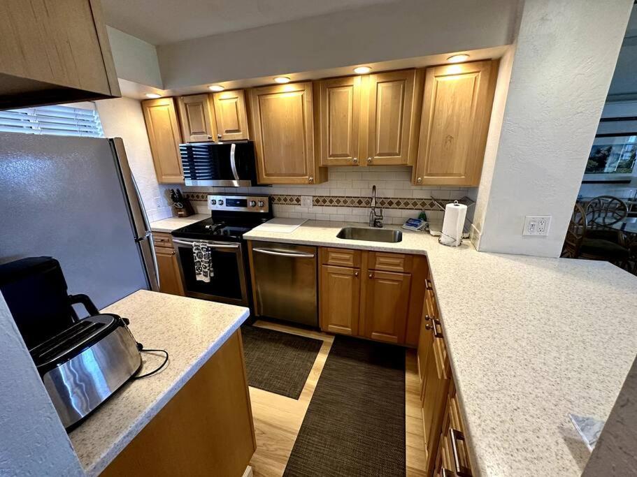 Apartment Beautiful Oceanfront, Ac In Each Room, Sleeps 6 *