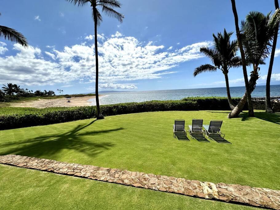 Beautiful Oceanfront, Ac In Each Room, Sleeps 6 Apartment *