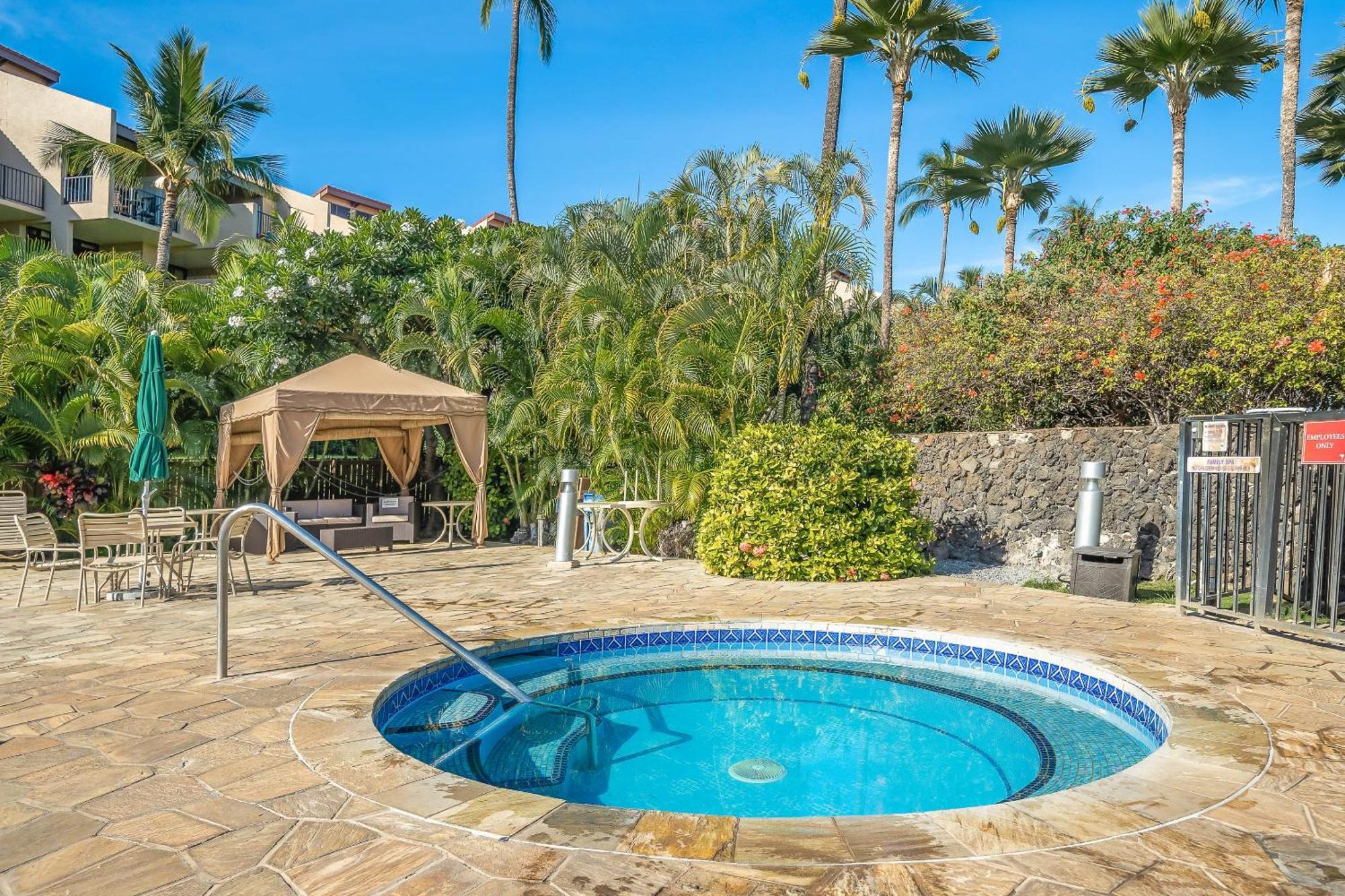 Kamaole Sands 8-402 *