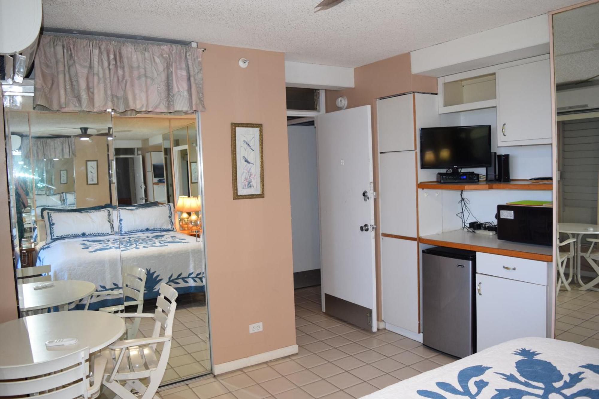 Floor Oceanfront Location With Great Swimming And Snorkeling Mkm809 *