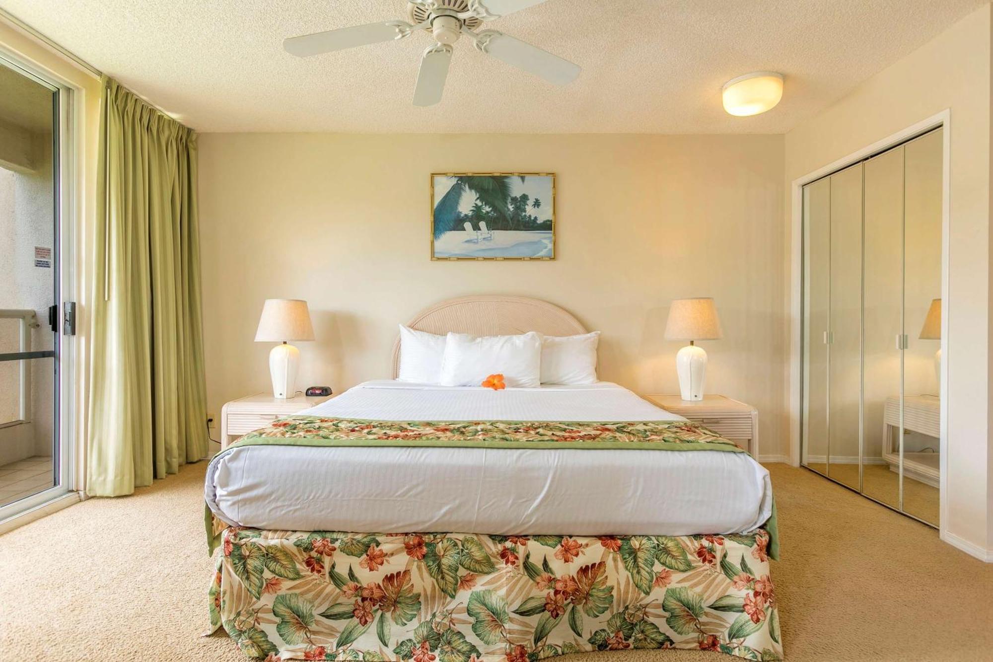 Aston At The Maui Banyan Aparthotel 3*