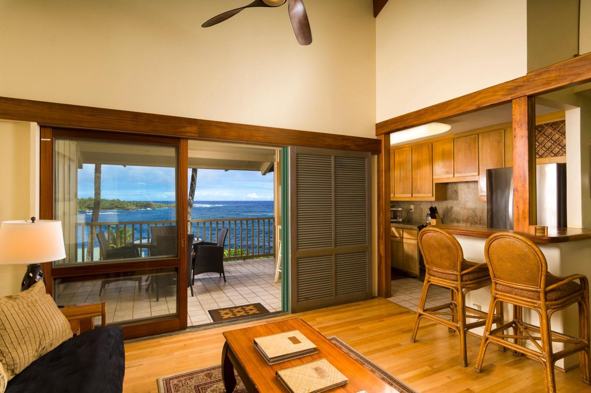 Kai Maui - #203 Lanakila Upper Floor 1 Br Apartment *