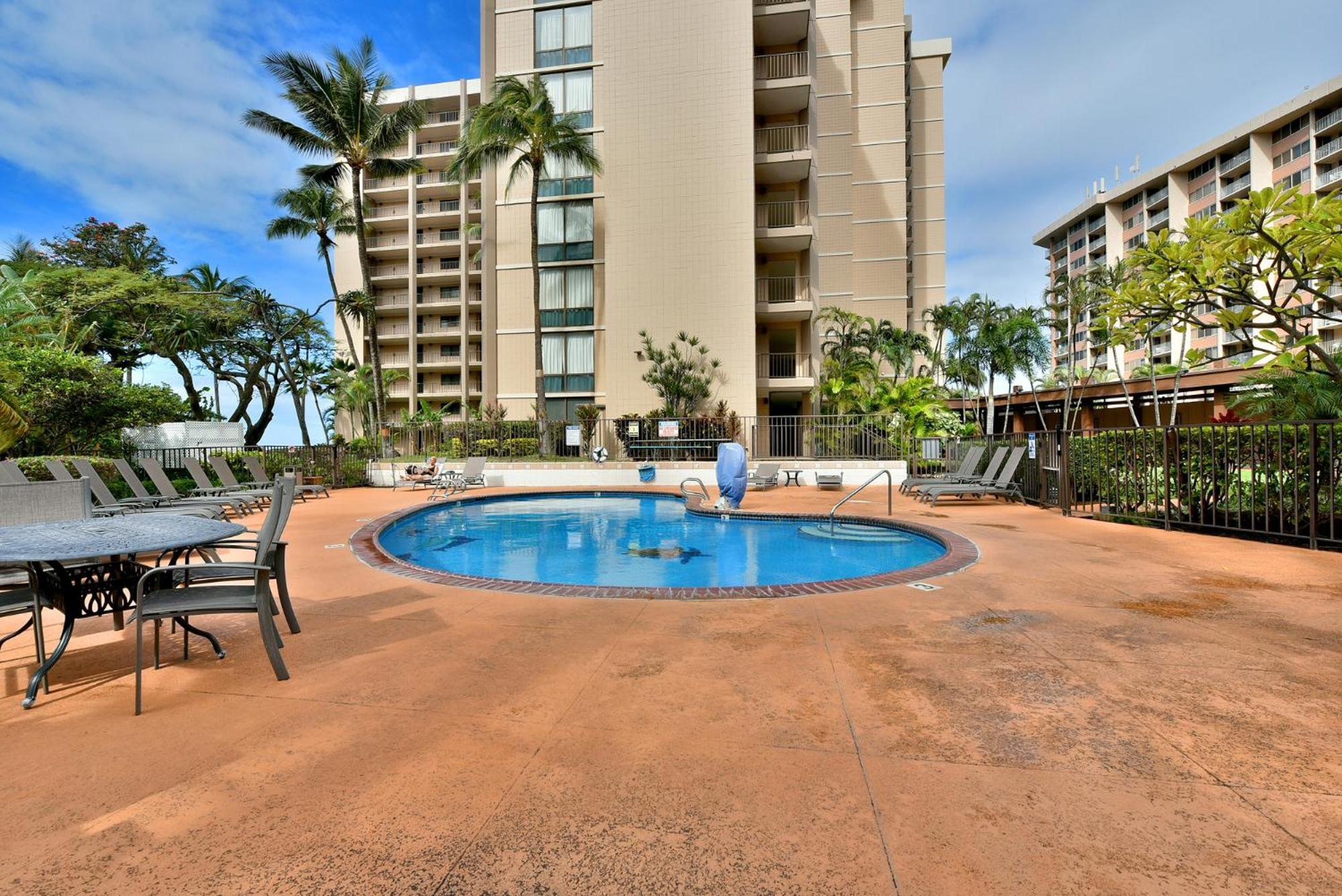 Valley Isle Resort Kahana
