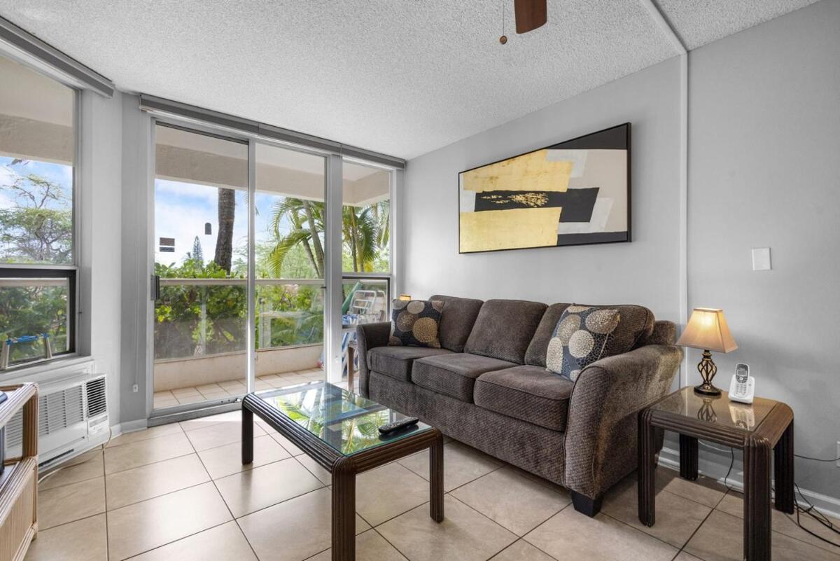 Beautiful Modern Remodeled Maui Banyan