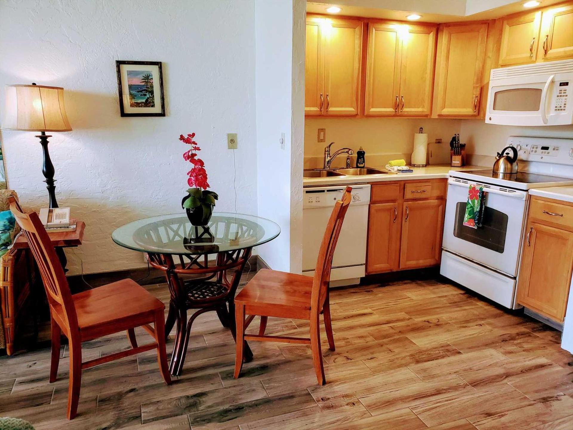 Papakea E204 Apartment
