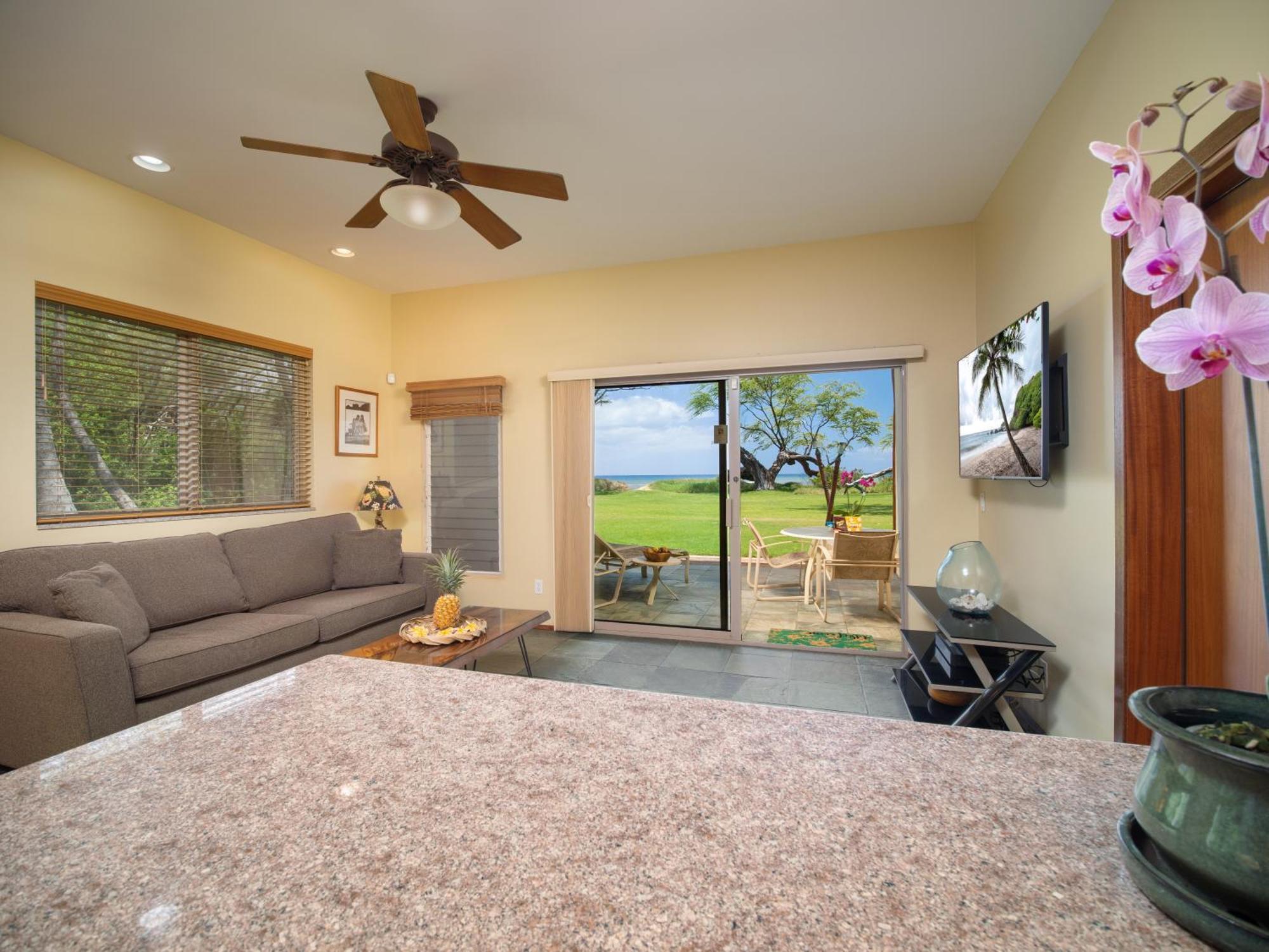 Apartment Aloha Aku Hula2 - Experience Beachfront Bliss Kihei