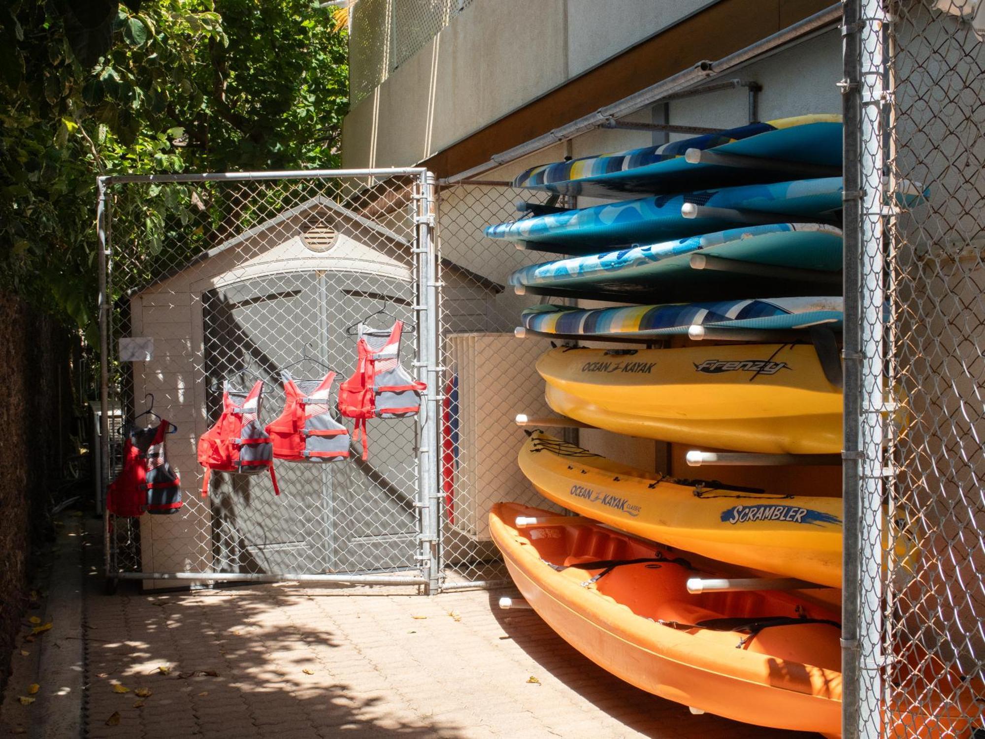Aloha Aku Bamboo2 - A Serene Retreat By The Shore Apartment *