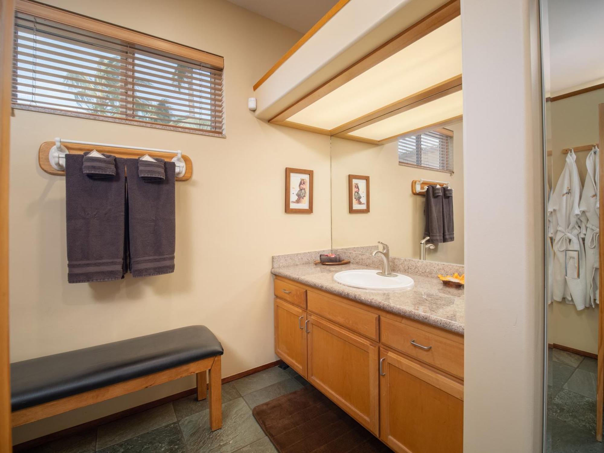 Aloha Aku Hula2 - Experience Beachfront Bliss Apartment Kihei