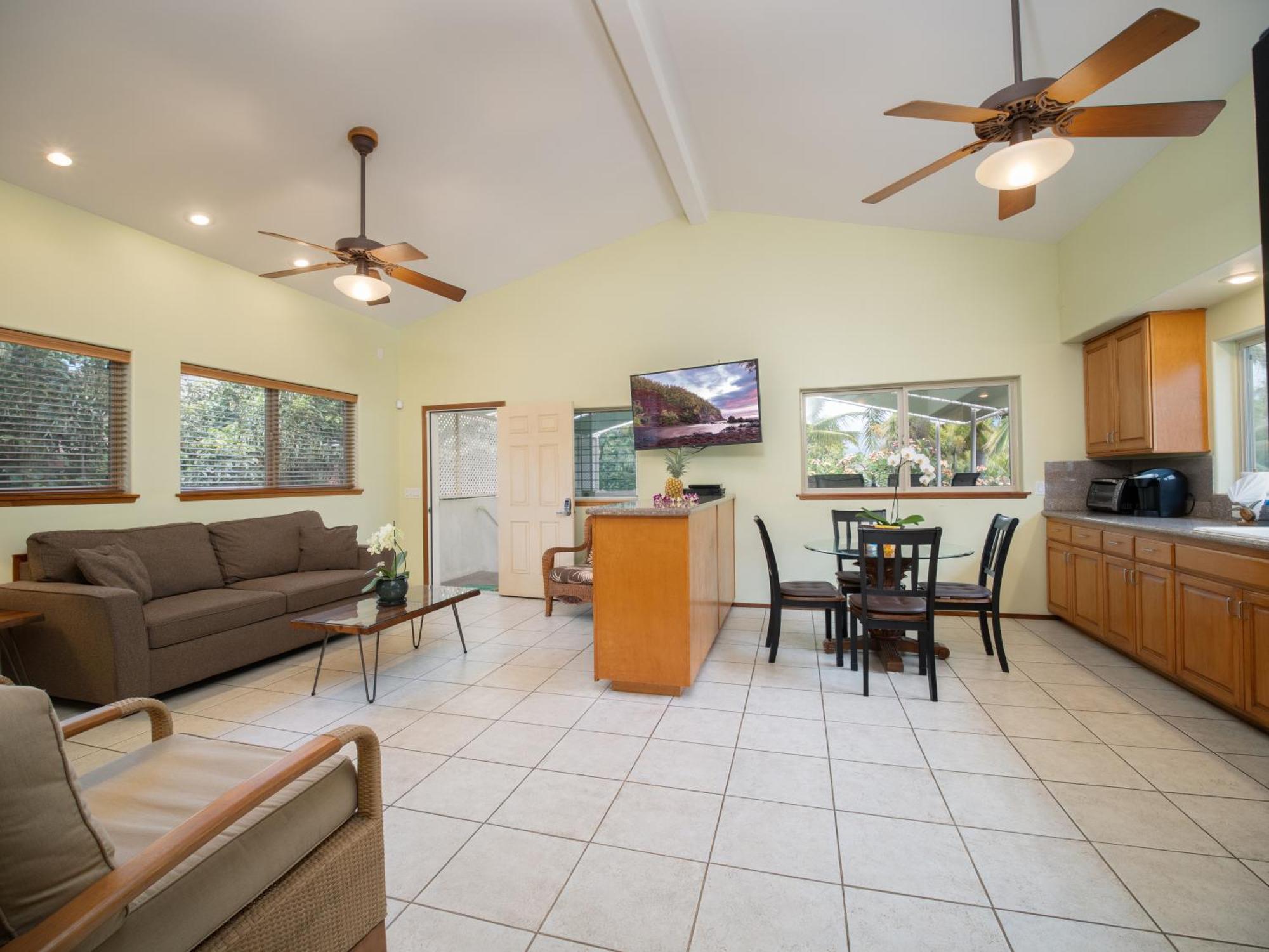 Apartment Aloha Aku Ohana - Spacious Garden View Oasis