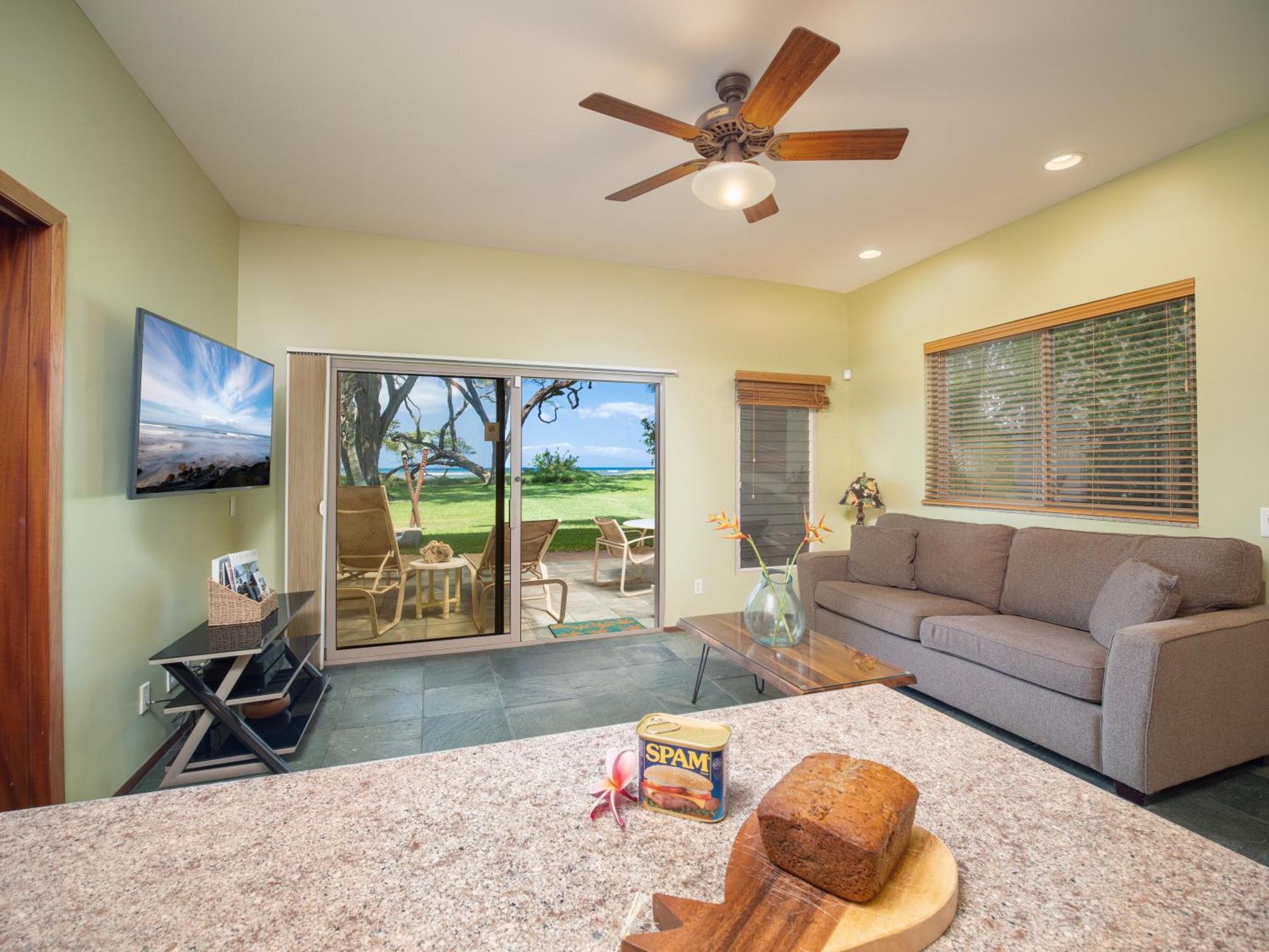 Aloha Aku Cocopalm2 - Your Cozy Beachfront Escape Apartment