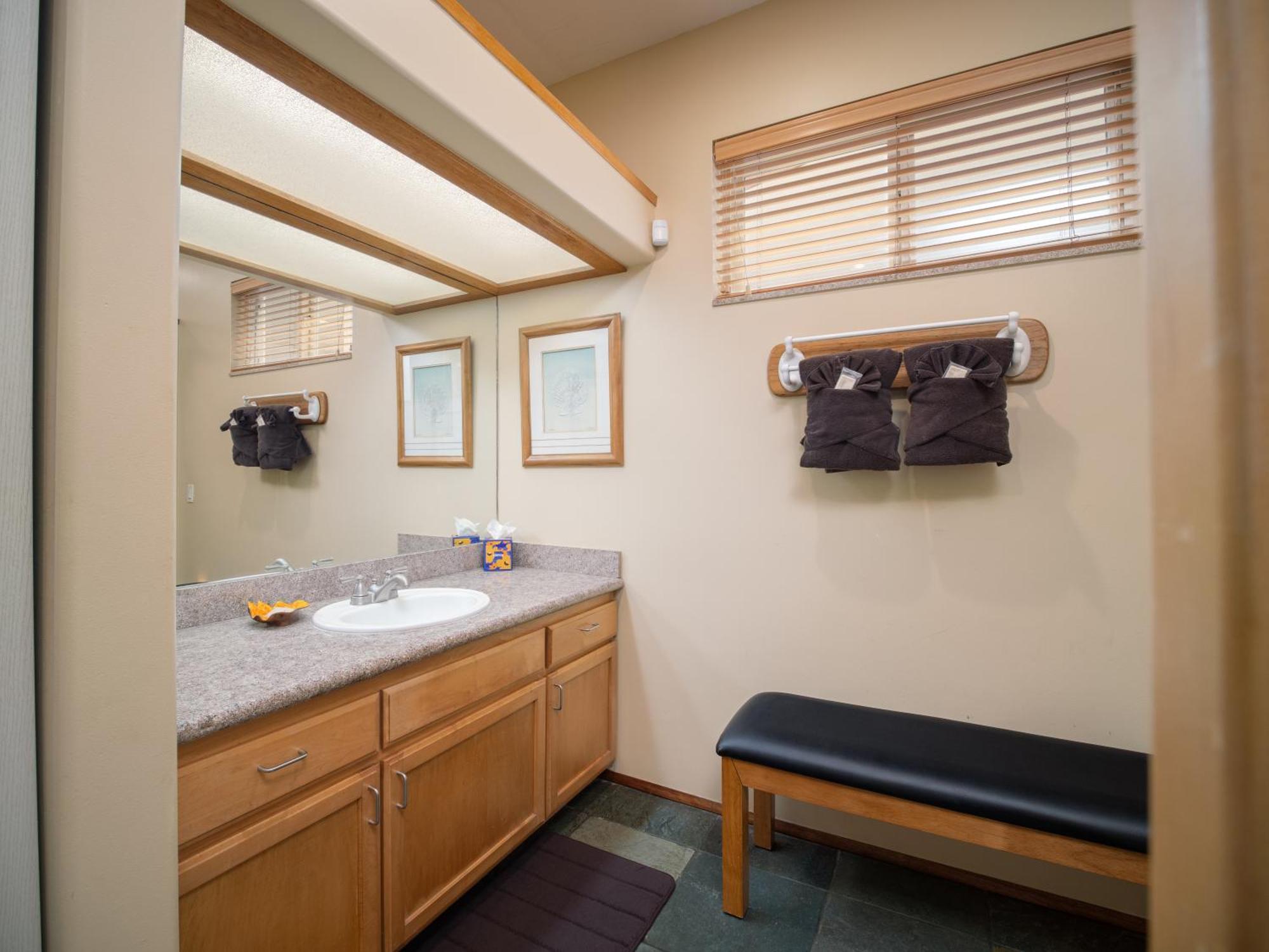 Aloha Aku Cocopalm2 - Your Cozy Beachfront Escape Apartment Kihei