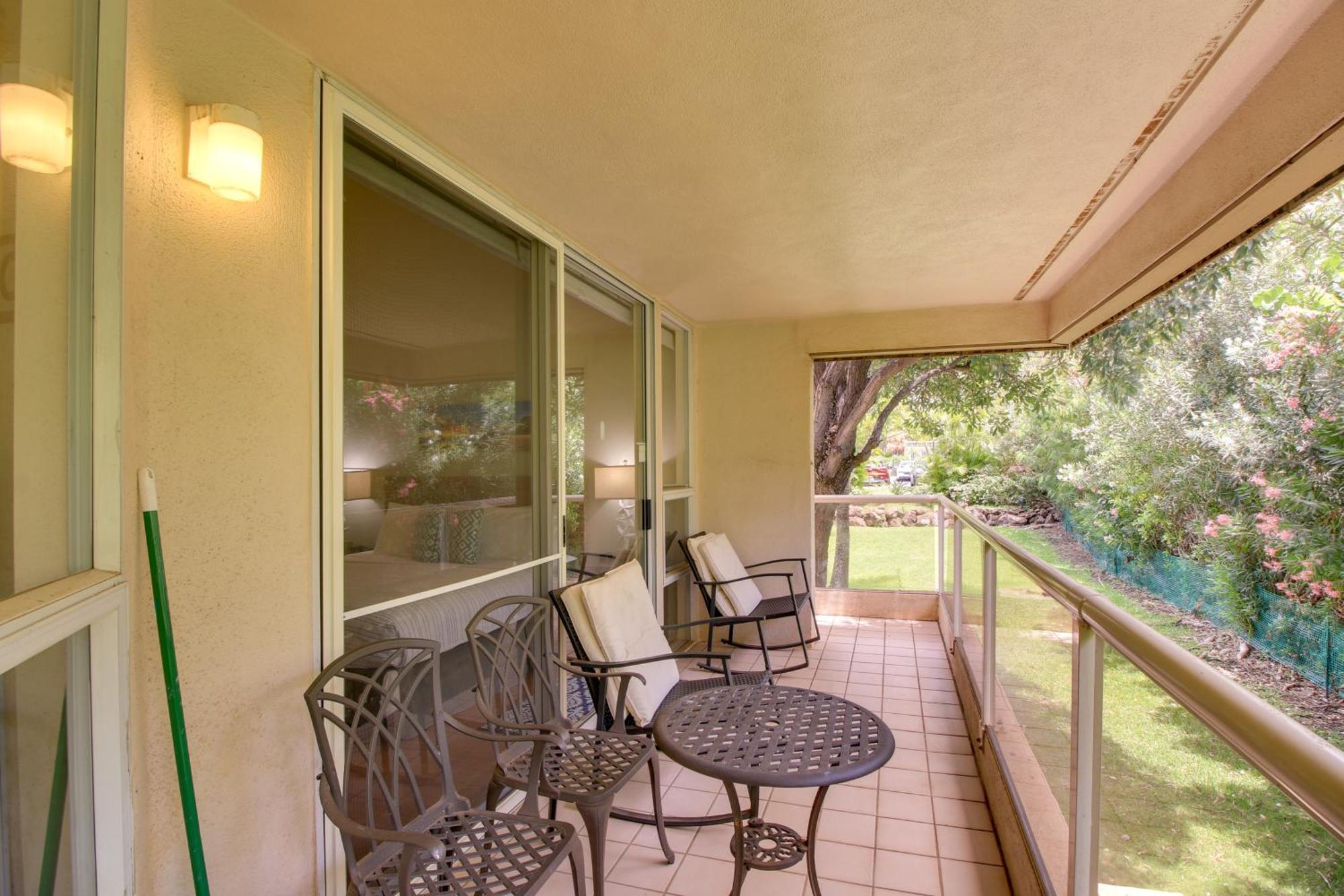 Steps To Shore Kihei Beachgoers With Pool!