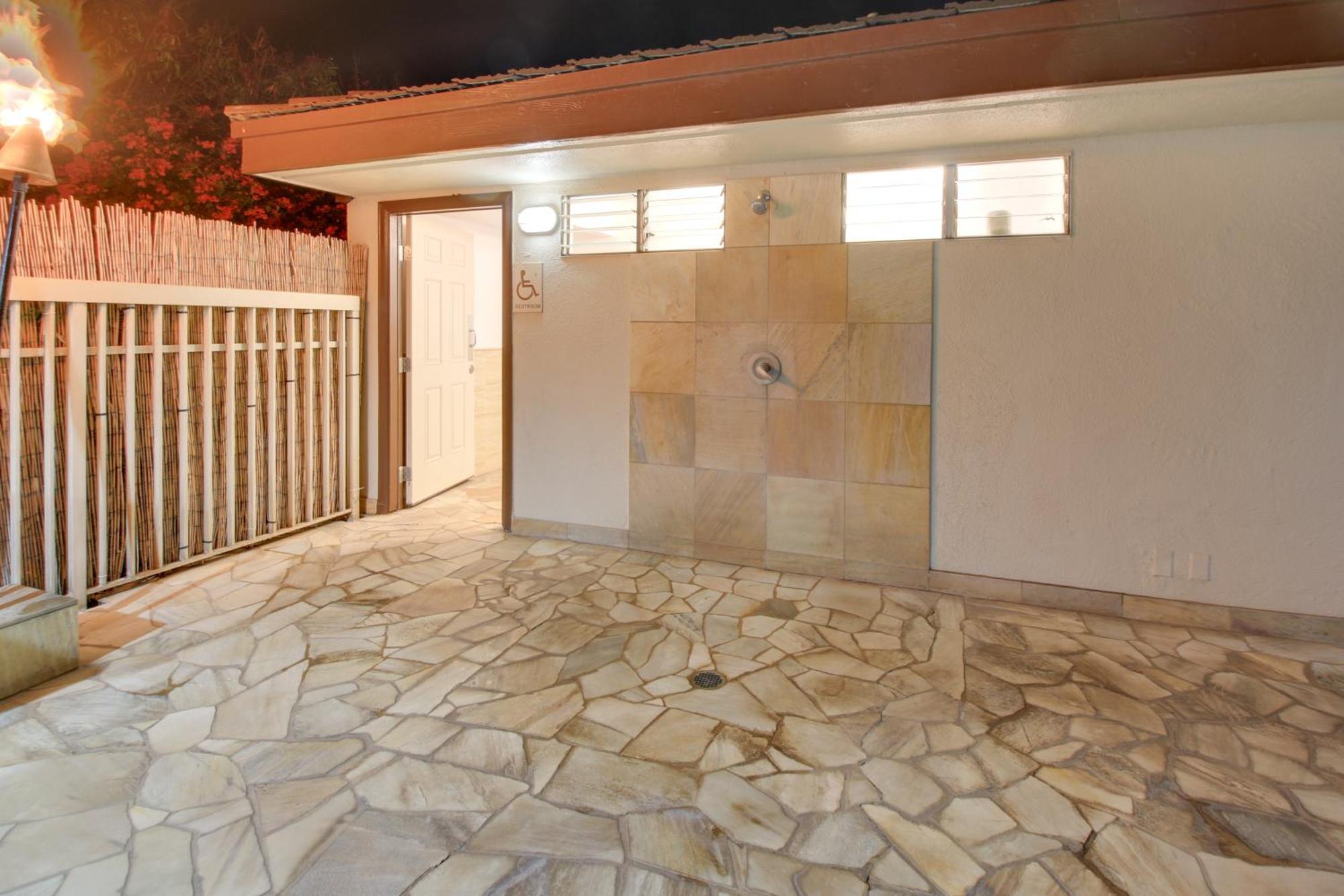 Kihei Retreat With Pool Access, Walk To Shore! Apartment