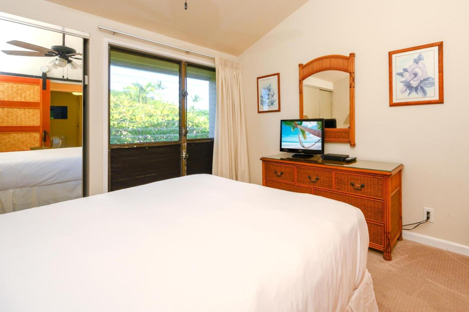 Kbm Free Car Napili Point Nap-c18 Ocean Front Spacious Apartment Kapalua