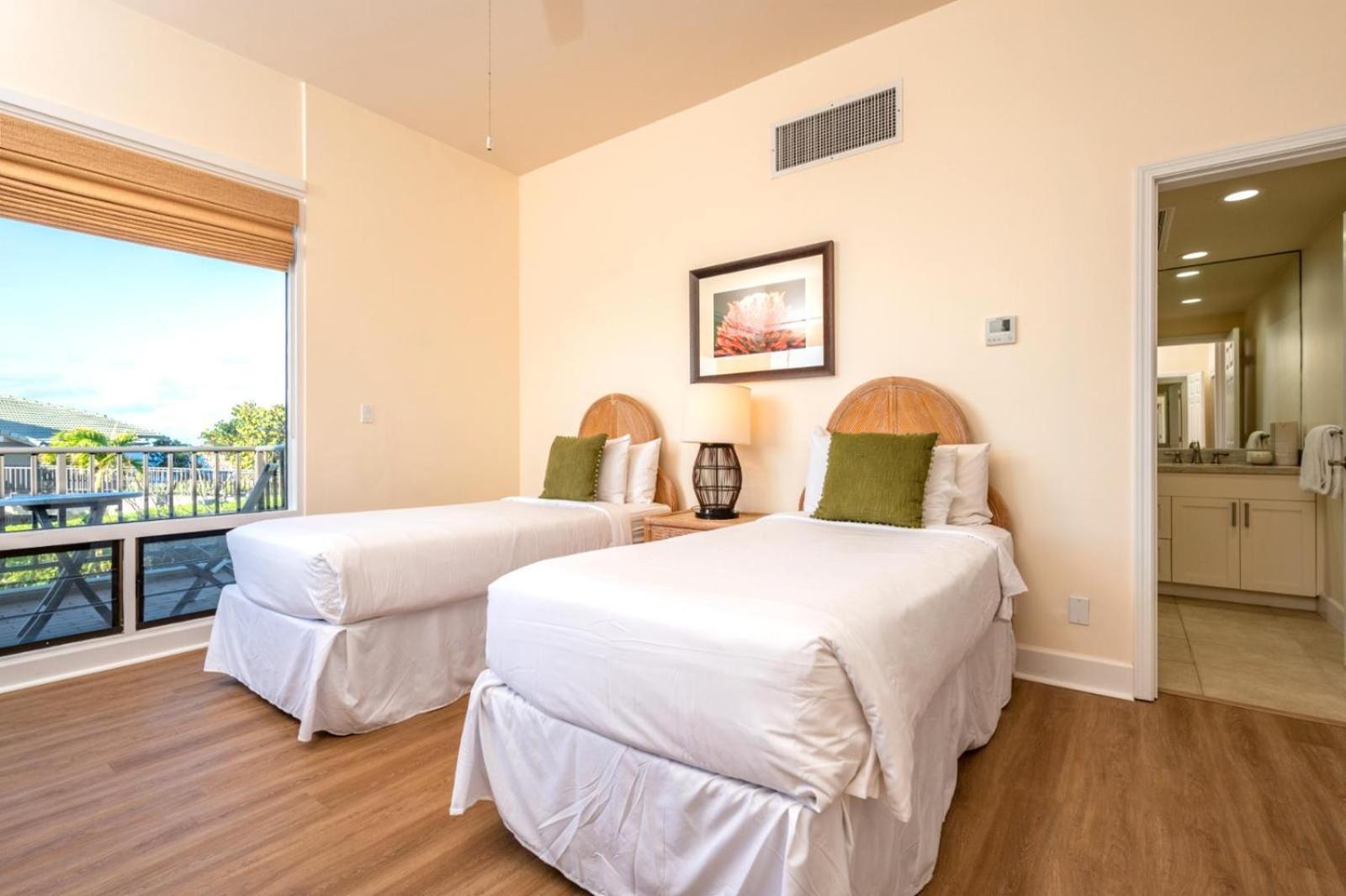 Apartment Kbm Free Car Bay Kbv-37b3 Beautifully Remodeled Ocean View *