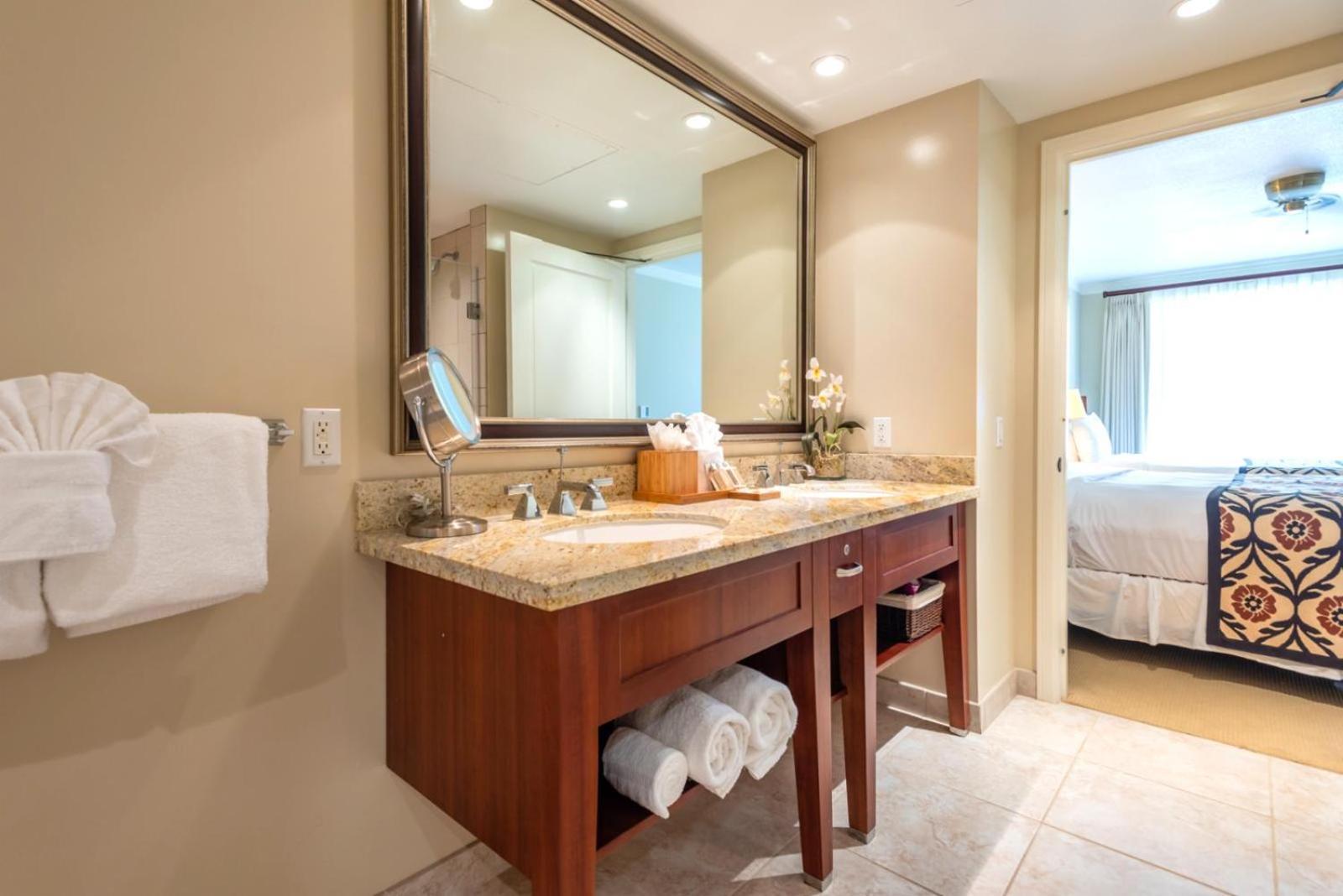 Kbm Free Car Honua Kai Konea Hkk-209 Ocean Views Great For Families Kaanapali