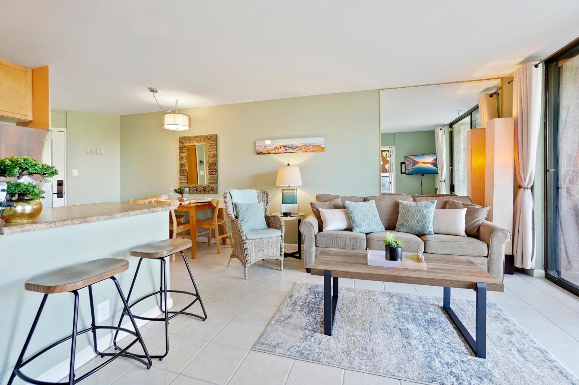 Family Friendly Ocean View In Kihei! Holiday home