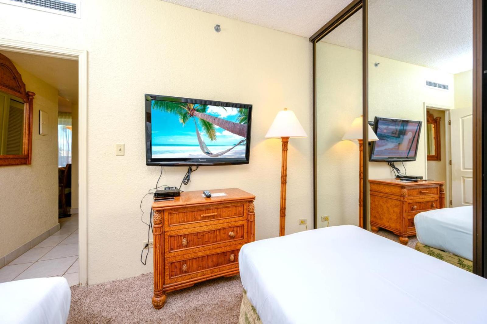 Apartment Kbm Free Car Shores Ks-155 Ground Floor Steps To Pool And Kaanapali