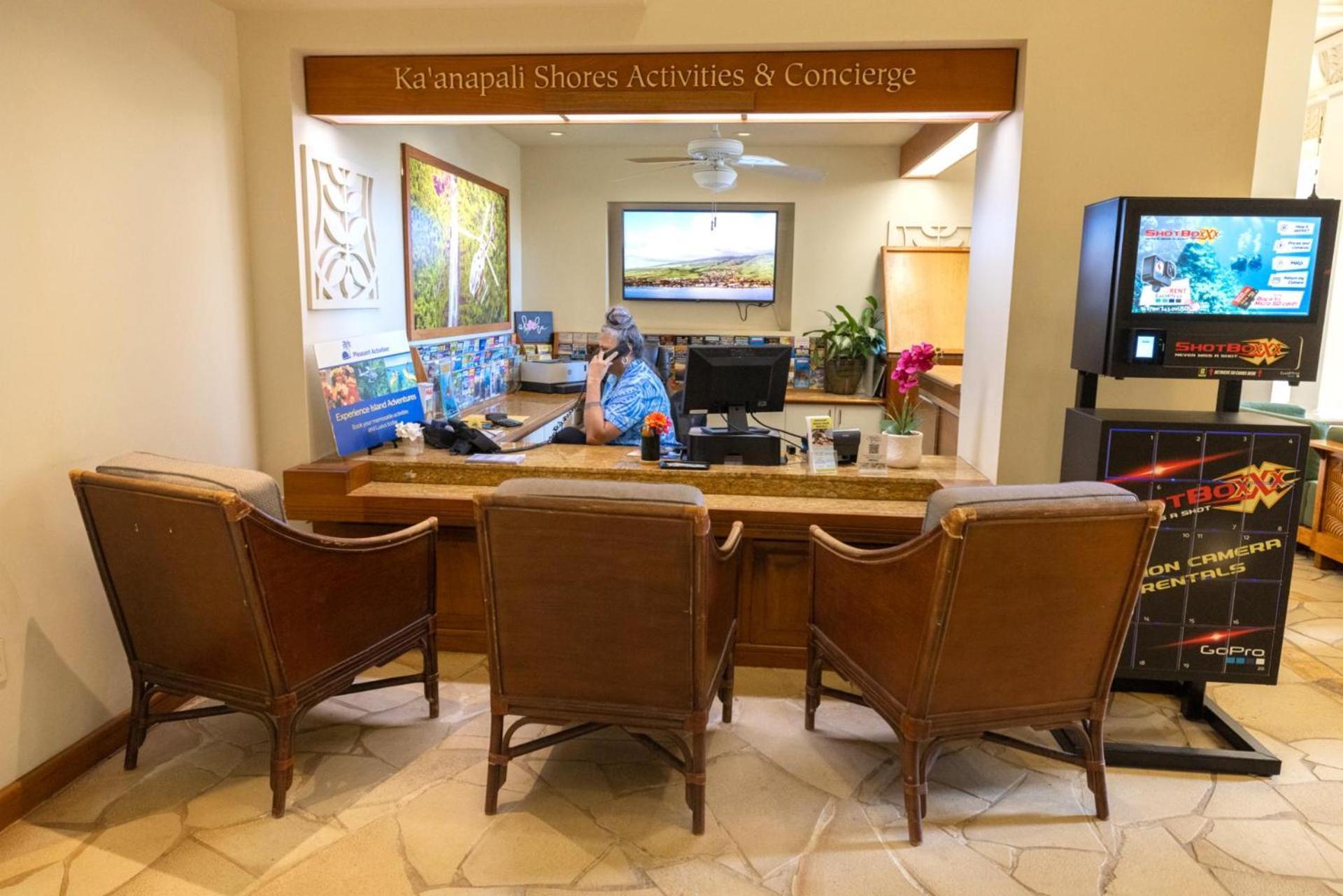 Kbm Free Car Shores Ks-155 Ground Floor Steps To Pool And *