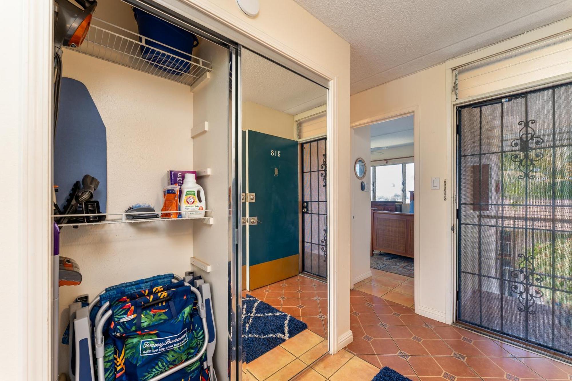Ocean View, Great Location, Across From Kamaole 2 Lsv13 Apartment *