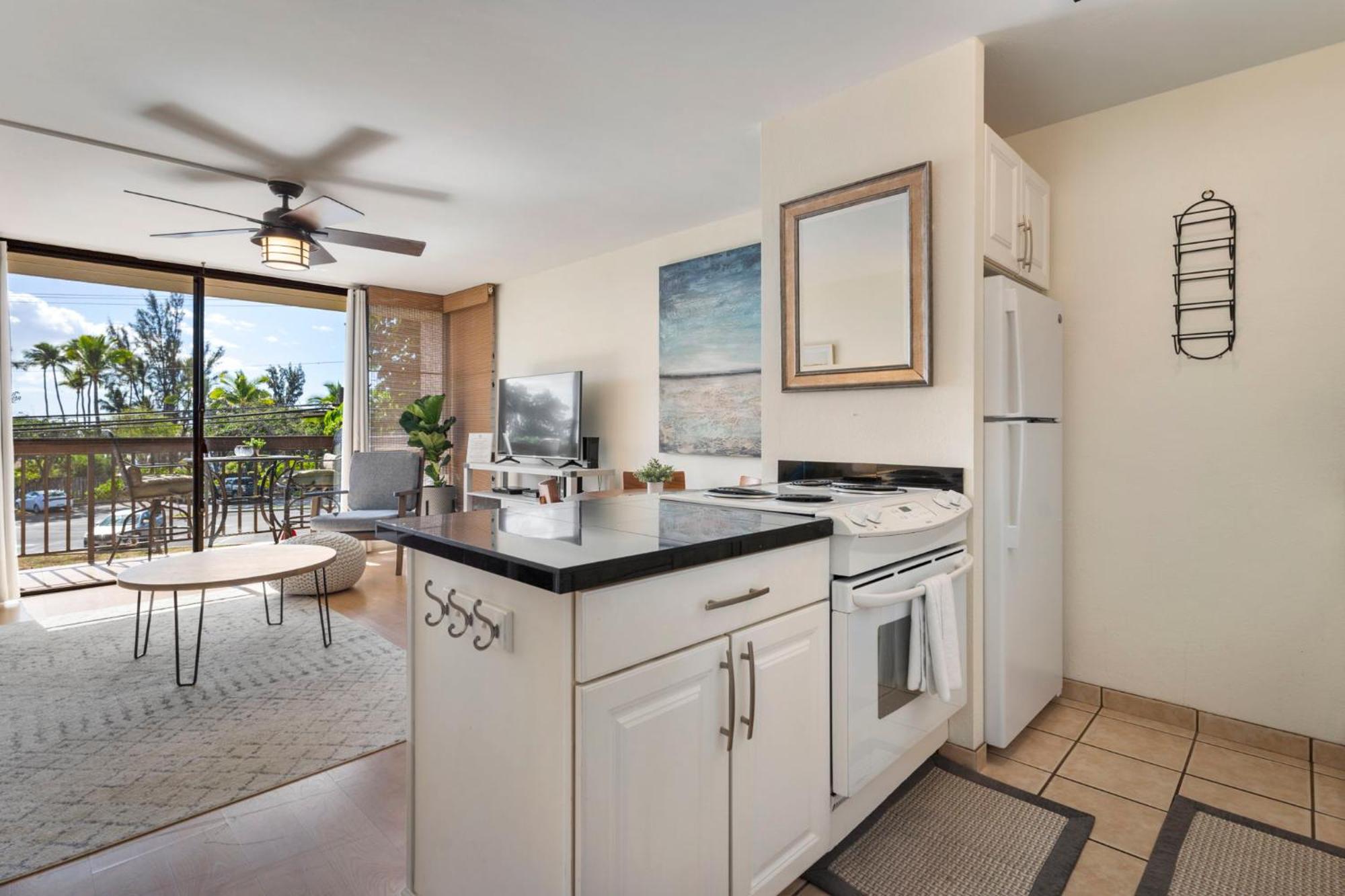 Cute Ocean View Condo, Walk To Lsv03 Apartment Kihei
