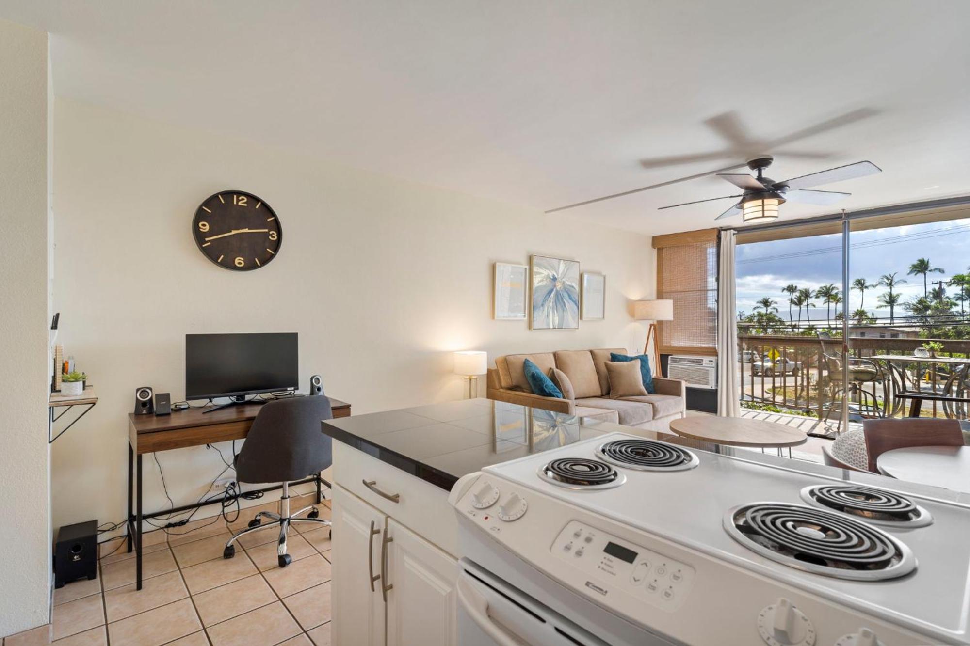 Apartment Cute Ocean View Condo, Walk To Lsv03 *