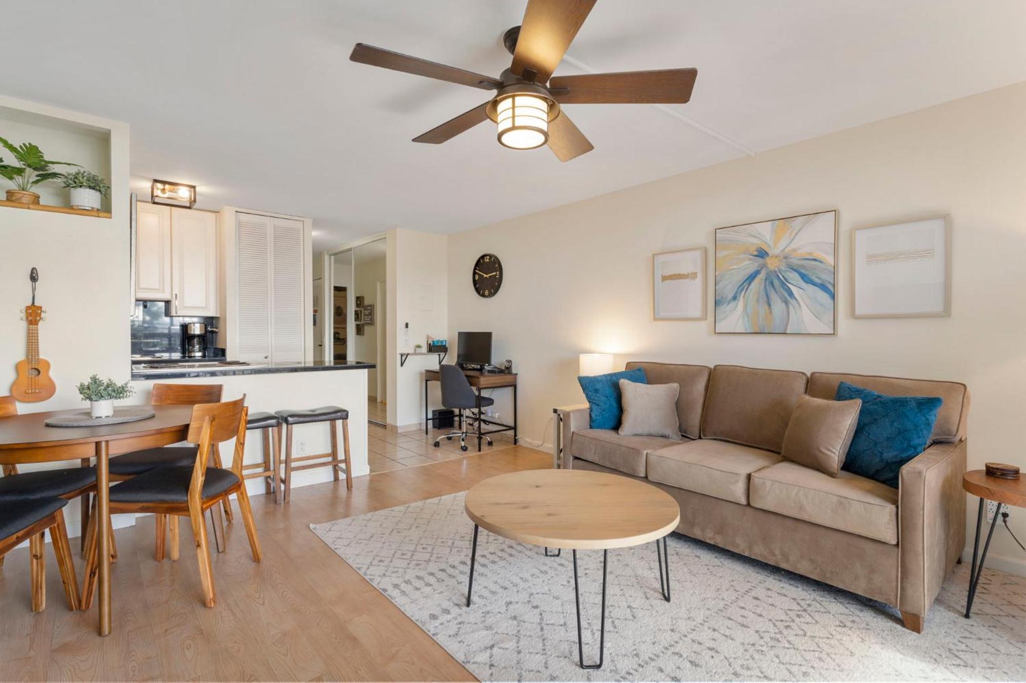 Cute Ocean View Condo, Walk To Lsv03
