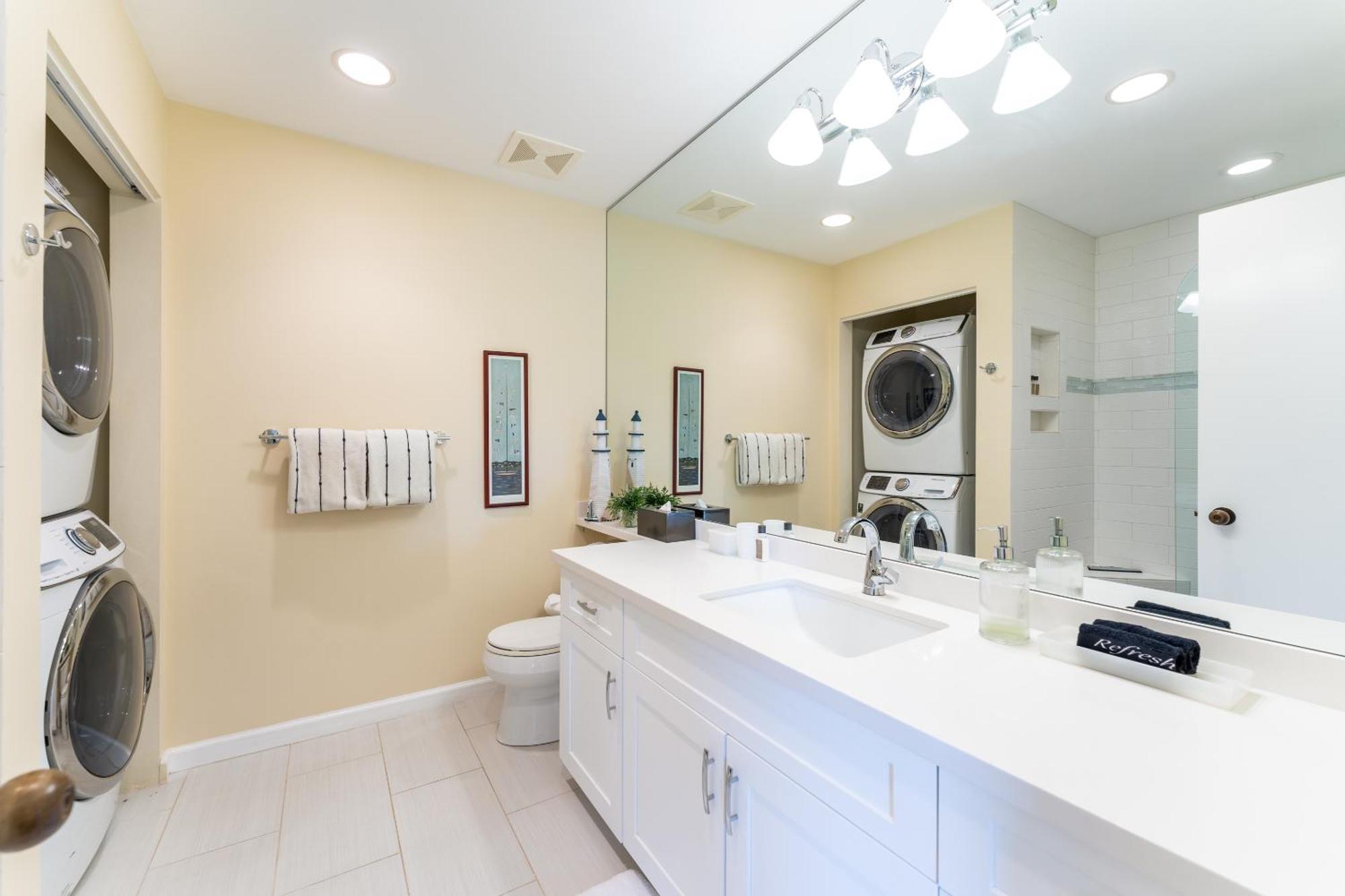 New Luxury, Family 2-2, Walk To Beach, Ocean View Lsv12