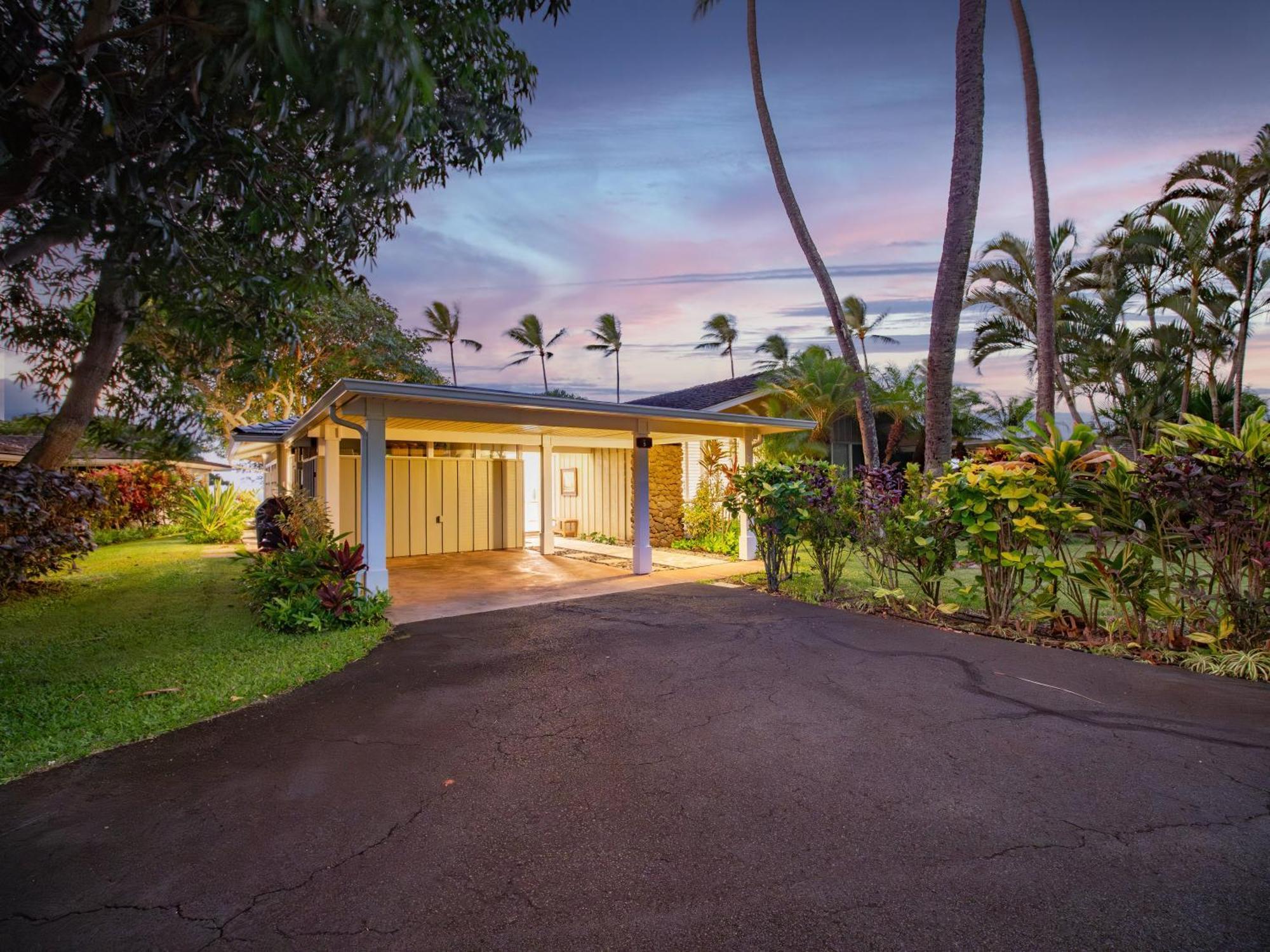Exclusive Oceanfront Access At Alaeloa #3 Holiday home