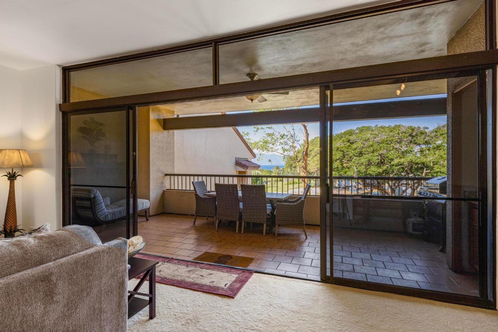 Holiday home Ocean Bliss Awaits - Spacious Lanai - Outdoor Grill - Golf Course Views Lahaina