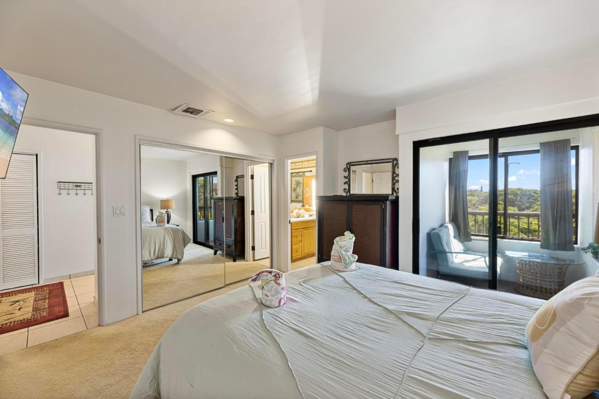 Ocean Bliss Awaits - Spacious Lanai - Outdoor Grill - Golf Course Views