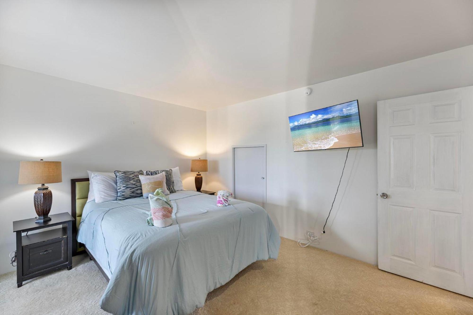 Ocean Bliss Awaits - Spacious Lanai - Outdoor Grill - Golf Course Views Holiday home