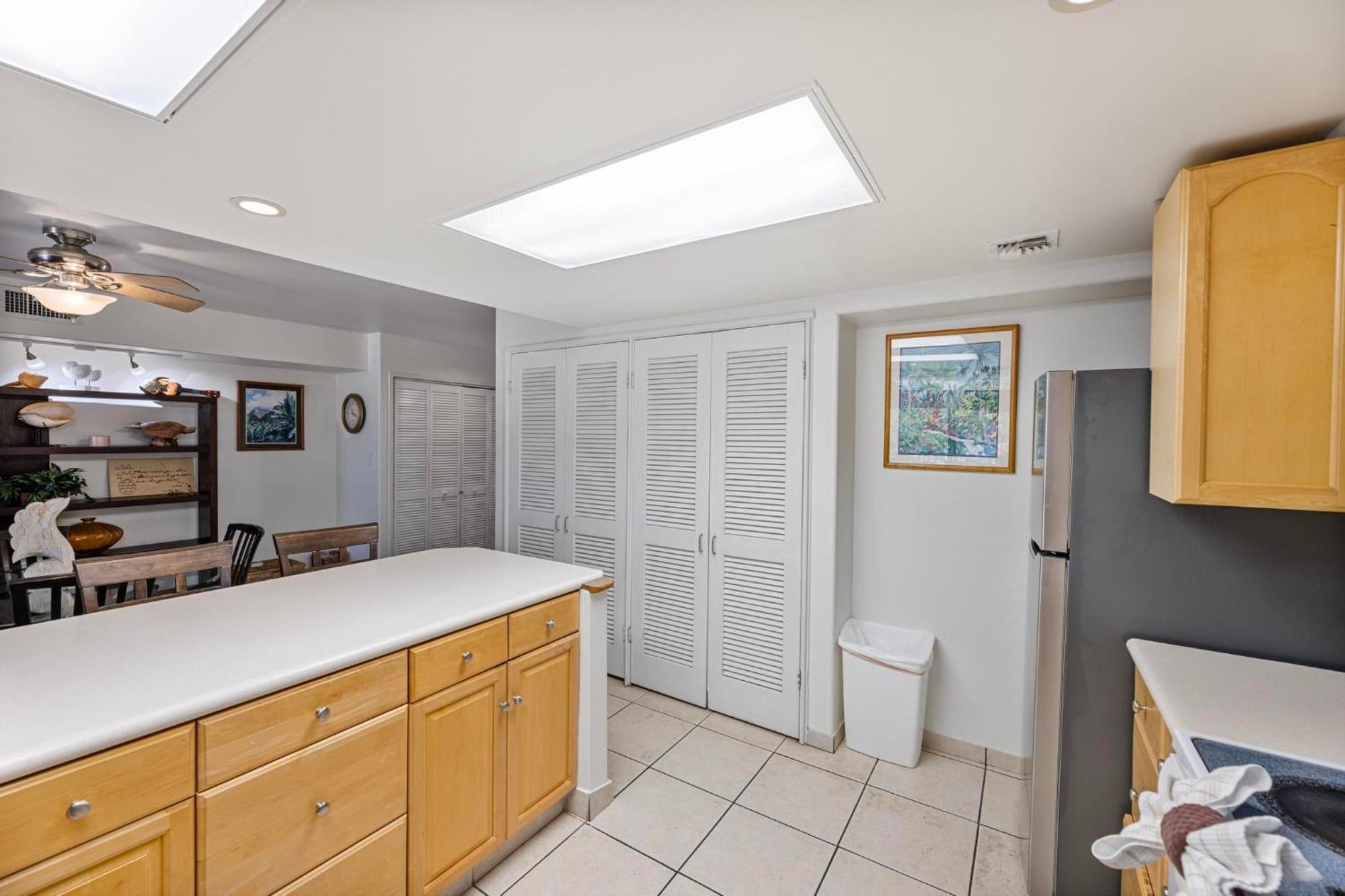 Ocean Bliss Awaits - Spacious Lanai - Outdoor Grill - Golf Course Views Lahaina