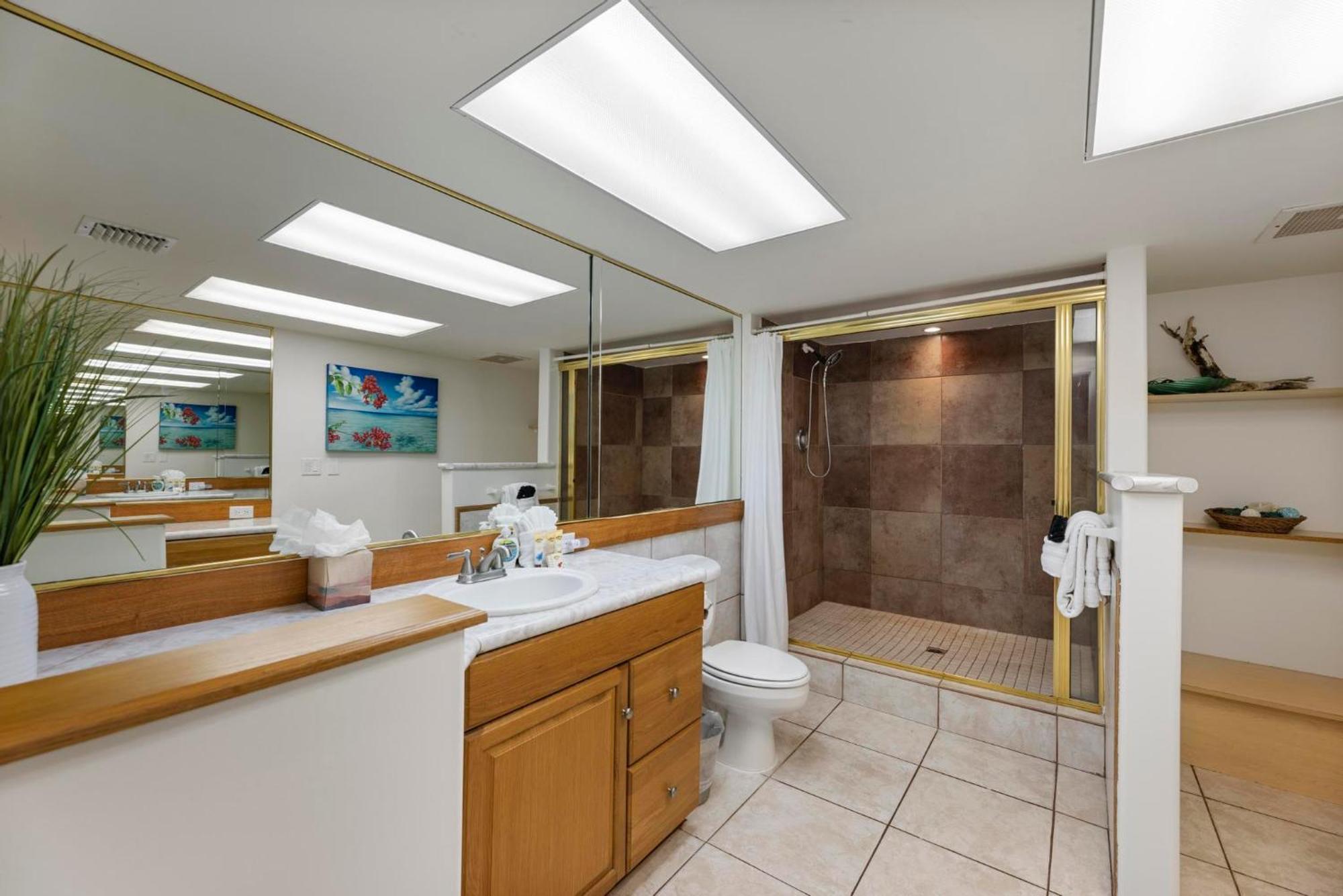 Ocean Bliss Awaits - Spacious Lanai - Outdoor Grill - Golf Course Views * Lahaina
