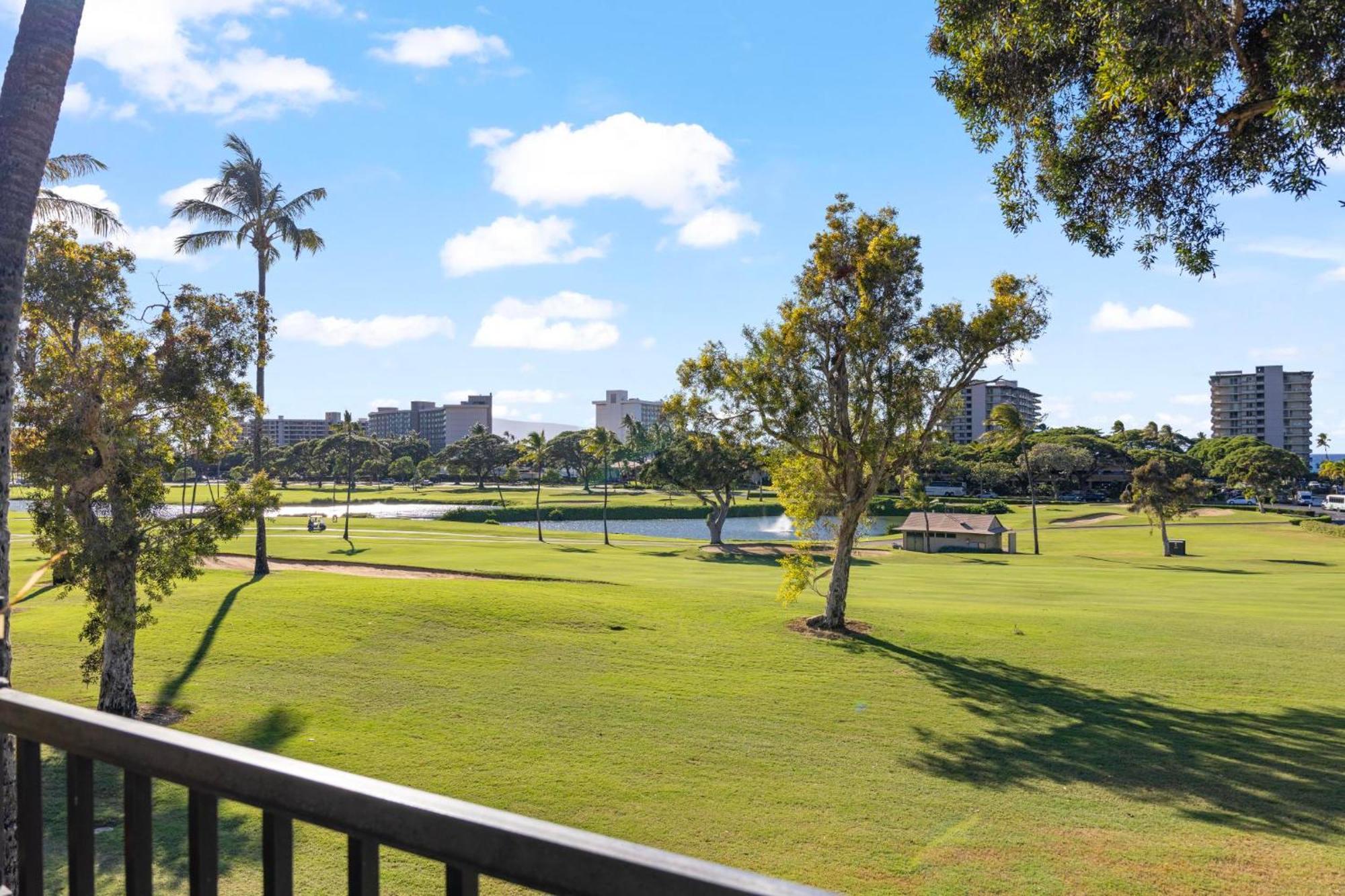 Ocean Bliss Awaits - Spacious Lanai - Outdoor Grill - Golf Course Views Holiday home