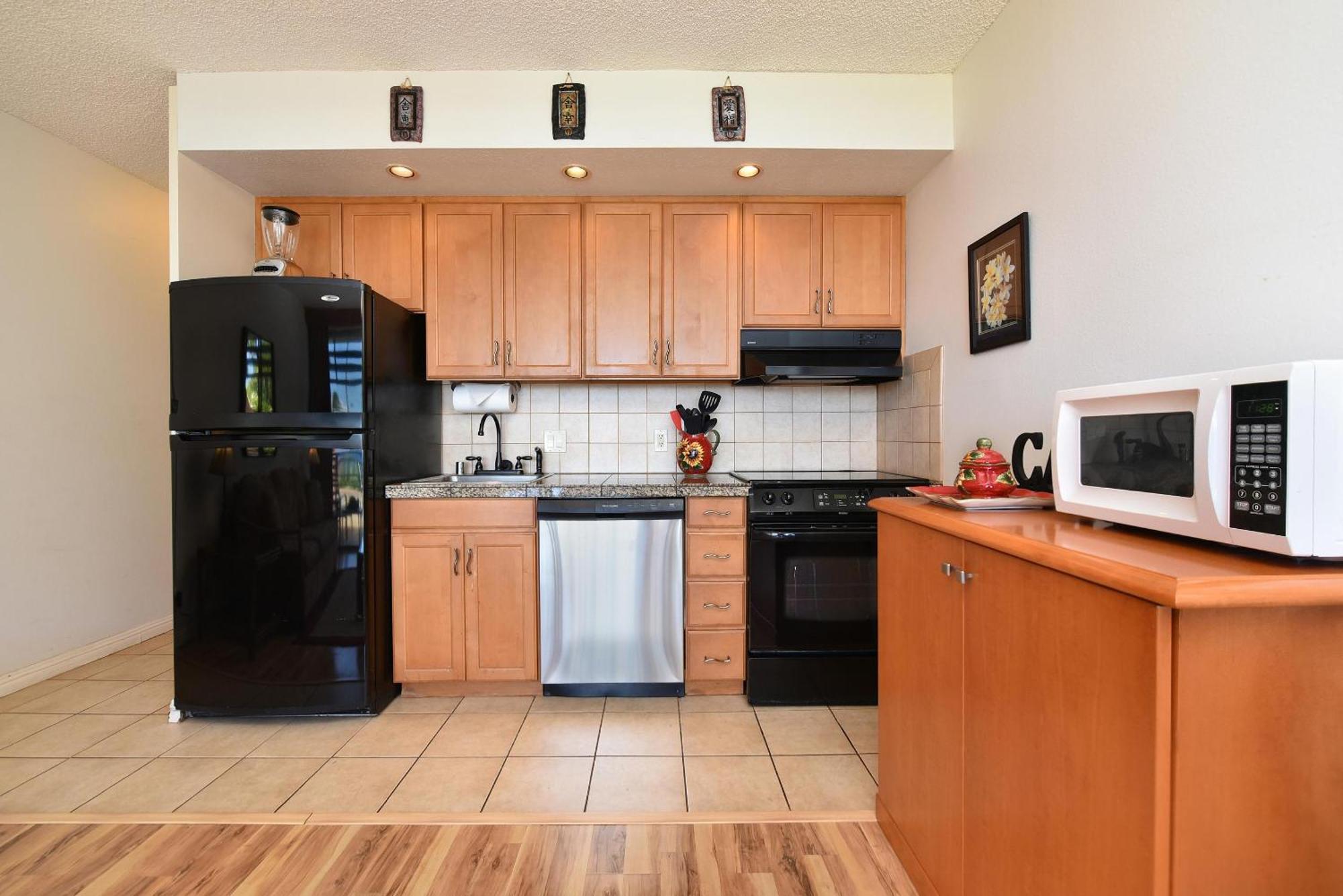 Apartment Oceanfront Kuleana Special!!!