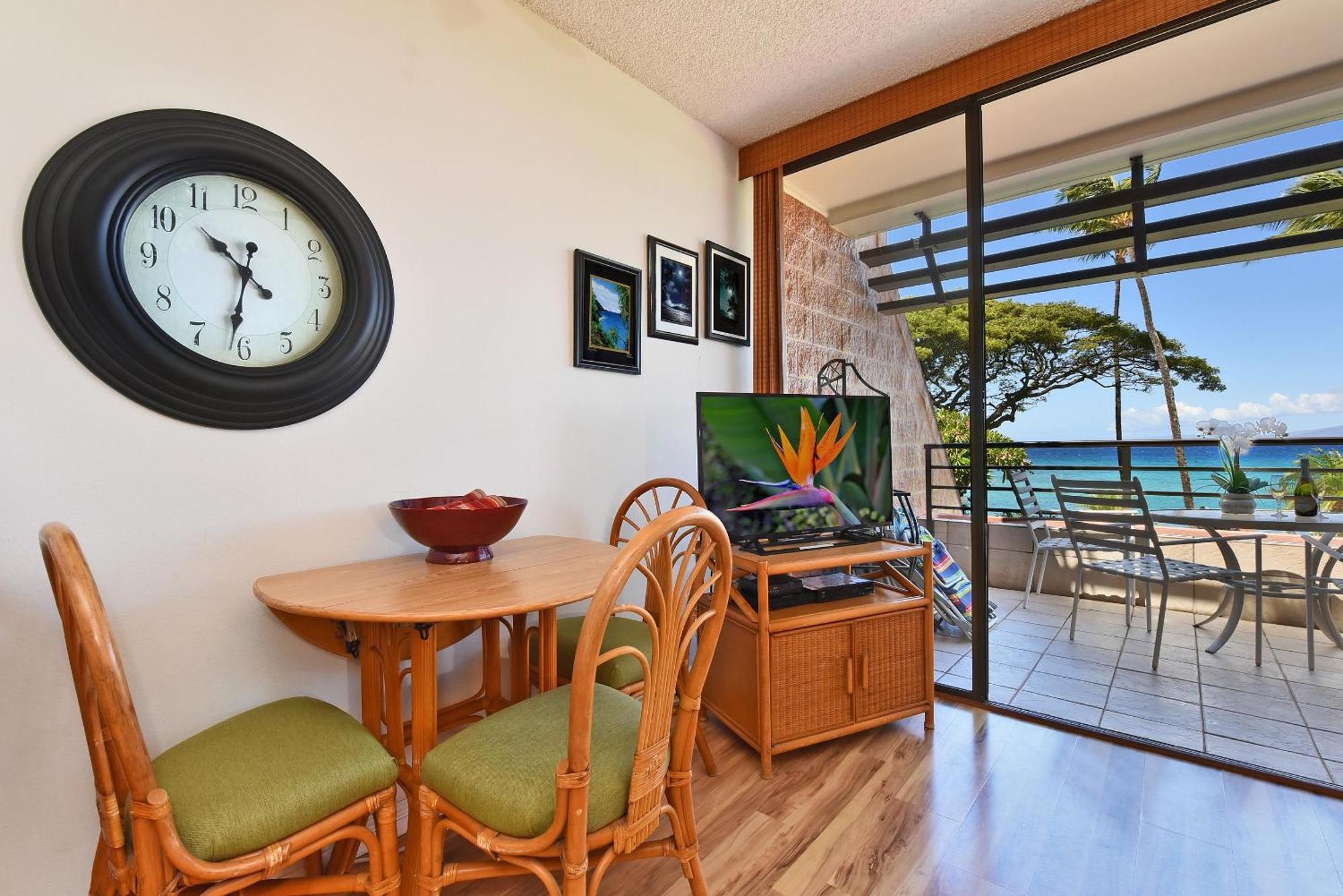 Oceanfront Kuleana Special!!! Apartment *