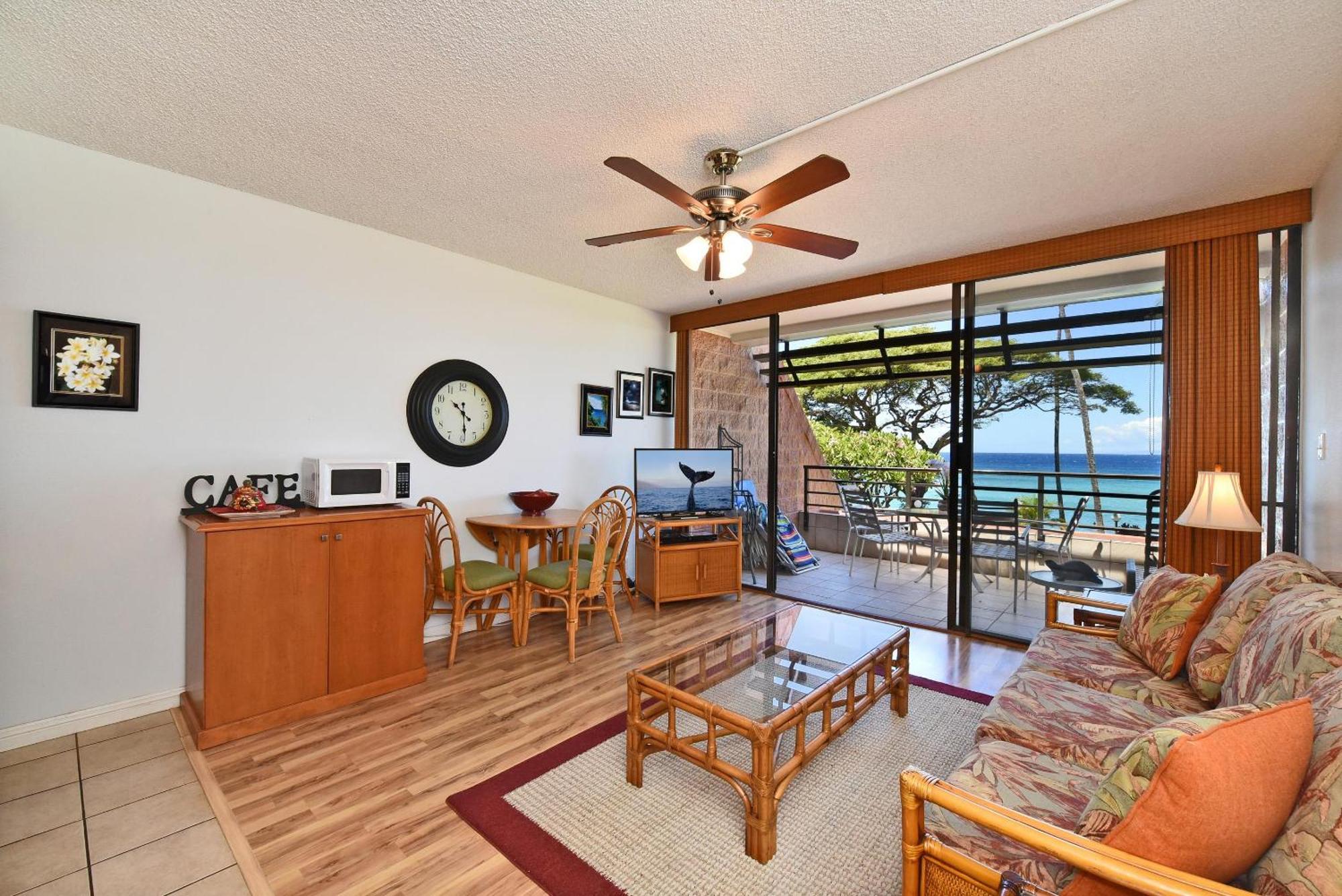 Oceanfront Kuleana Special!!! Apartment Kahana