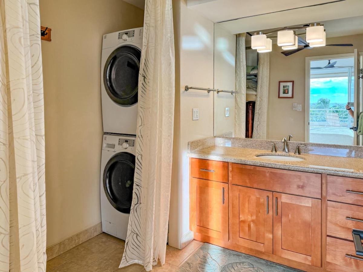 Stunning Ocean View 2 Bedroom Steps From * Kihei