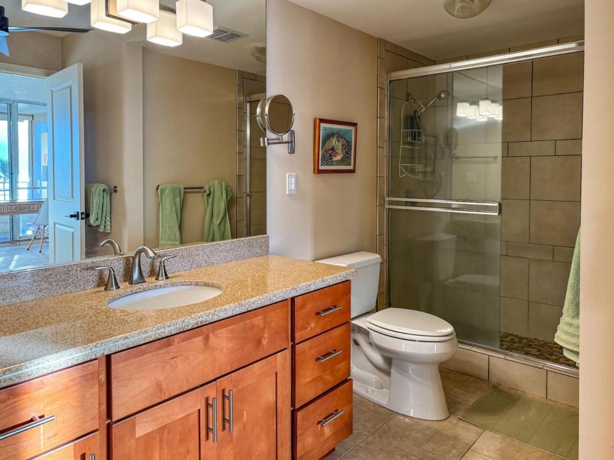 Stunning Ocean View 2 Bedroom Steps From Holiday home Kihei
