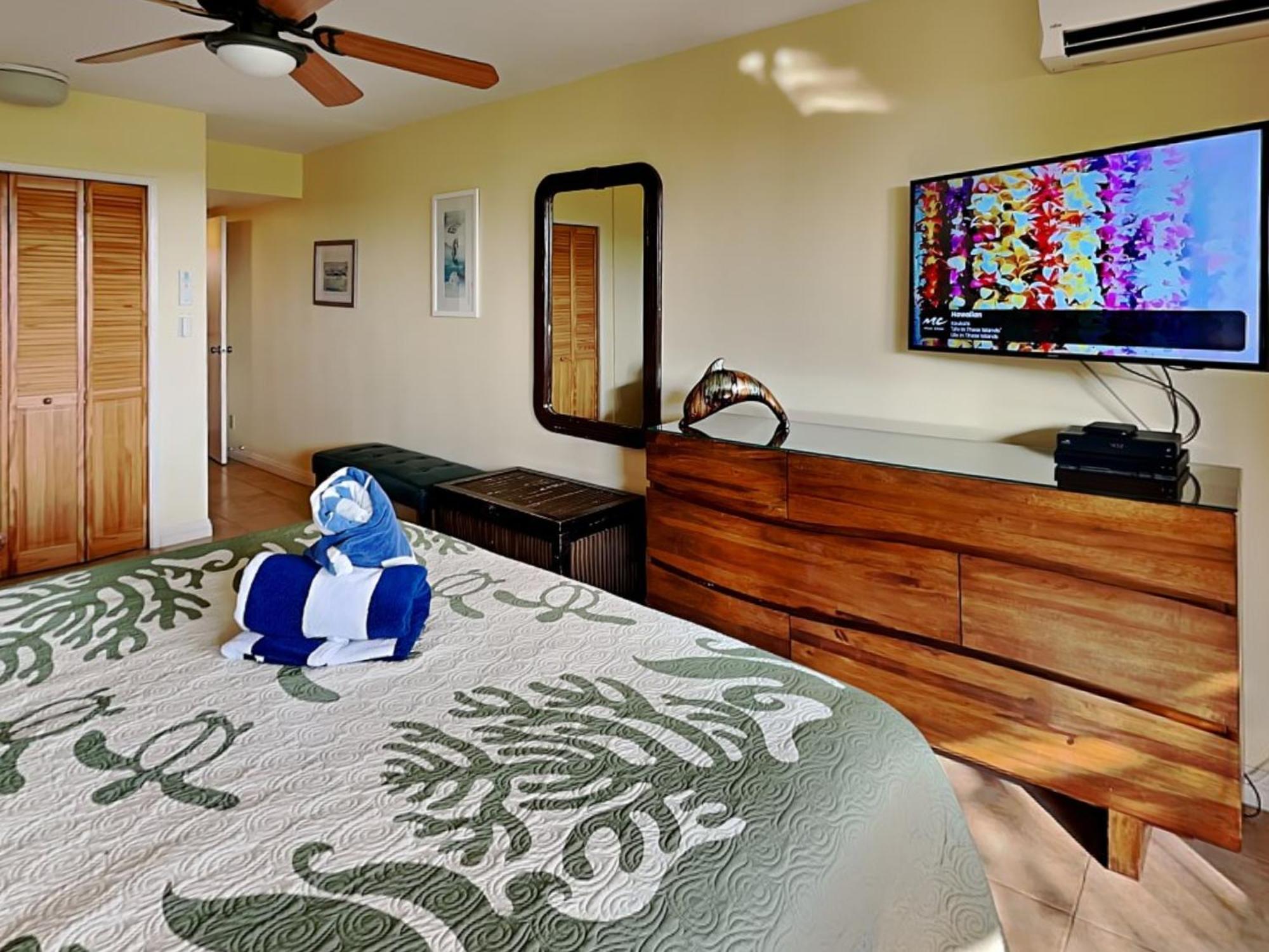Maui Banyan T-305b *
