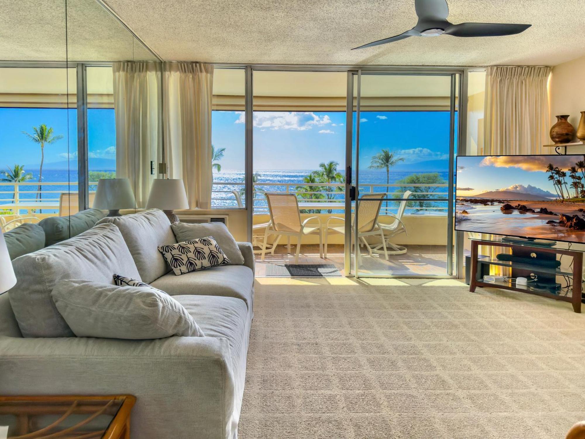 Stunning Ocean View 2 Bedroom Steps From * Kihei